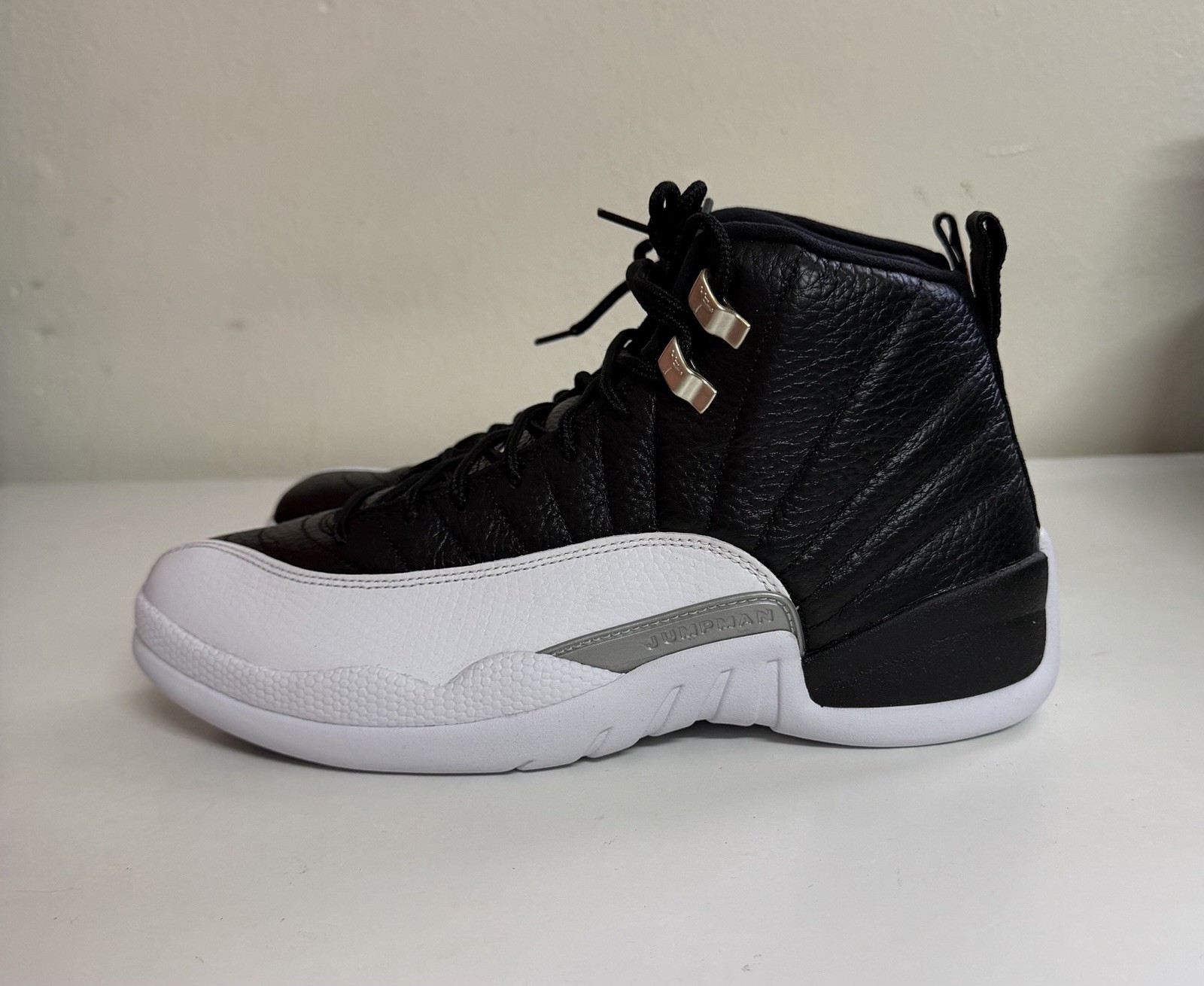 Nike Air Jordan 12 Retro Playoff 2022 Mens Sz 9 Black White CT8013-006 NEW!!!