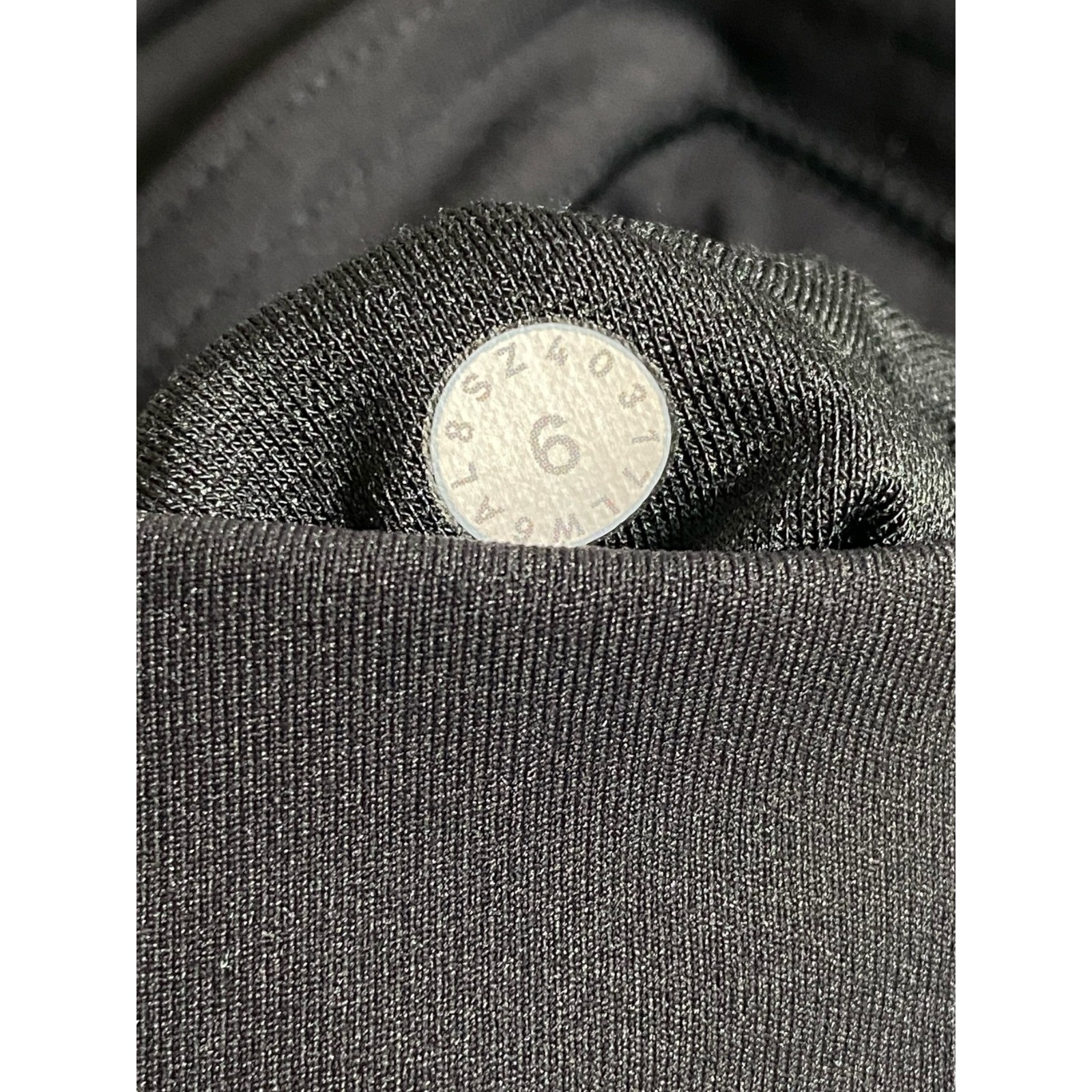 Lululemon Day Runner Mesh Panel Cropped Leggings Black 6