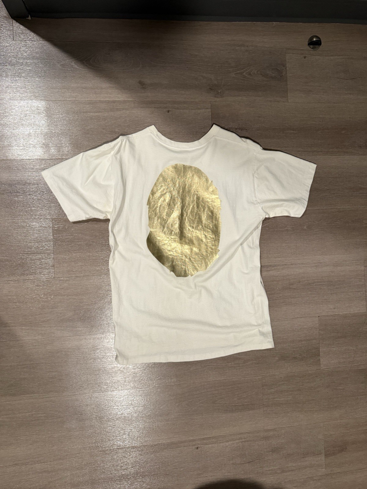 BAPE A Bathing Ape Gold Foil Ape Head T-Shirt White Size L Front Back Graphic
