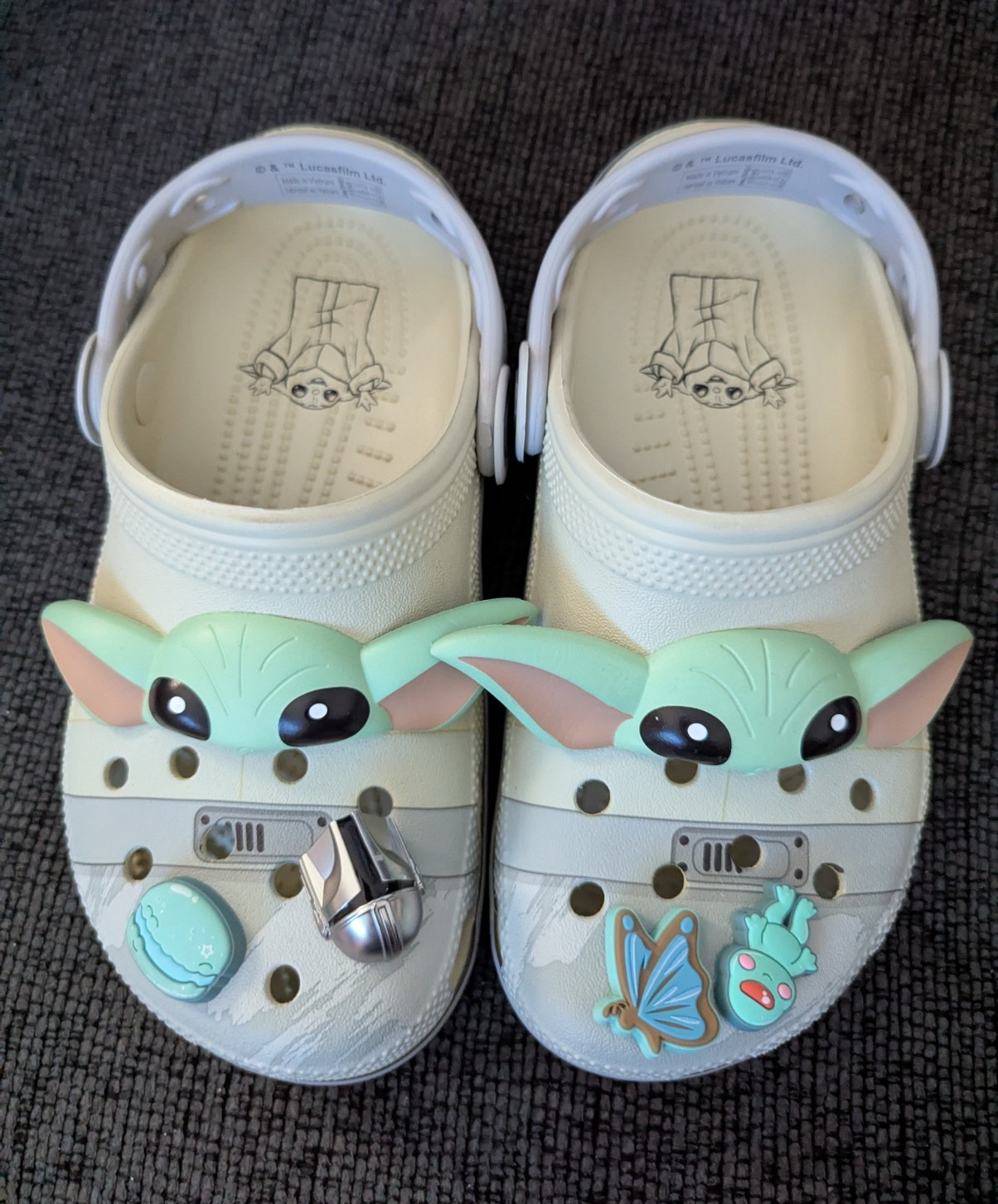 Crocs Star Wars Grogu Clog Slip-On Shoes White/Green Straps Unisex 3