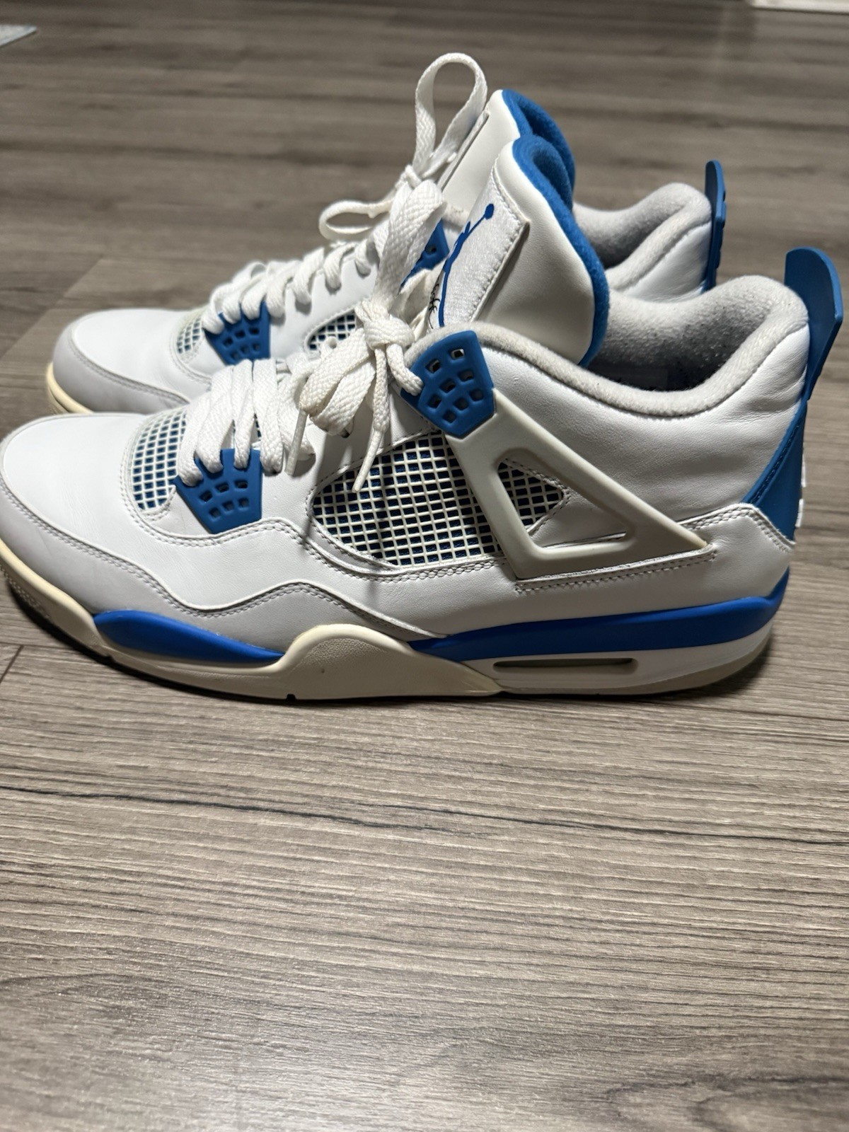 Jordan 4 Military Blue