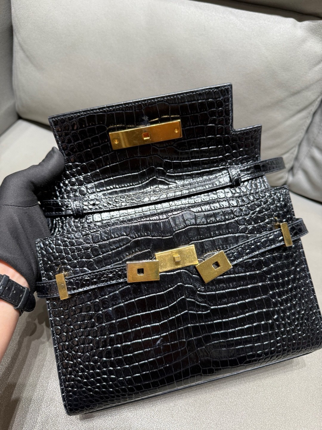 Saint laurent Pre-Owned Authentic Shoulder Bag 24*17*6cm