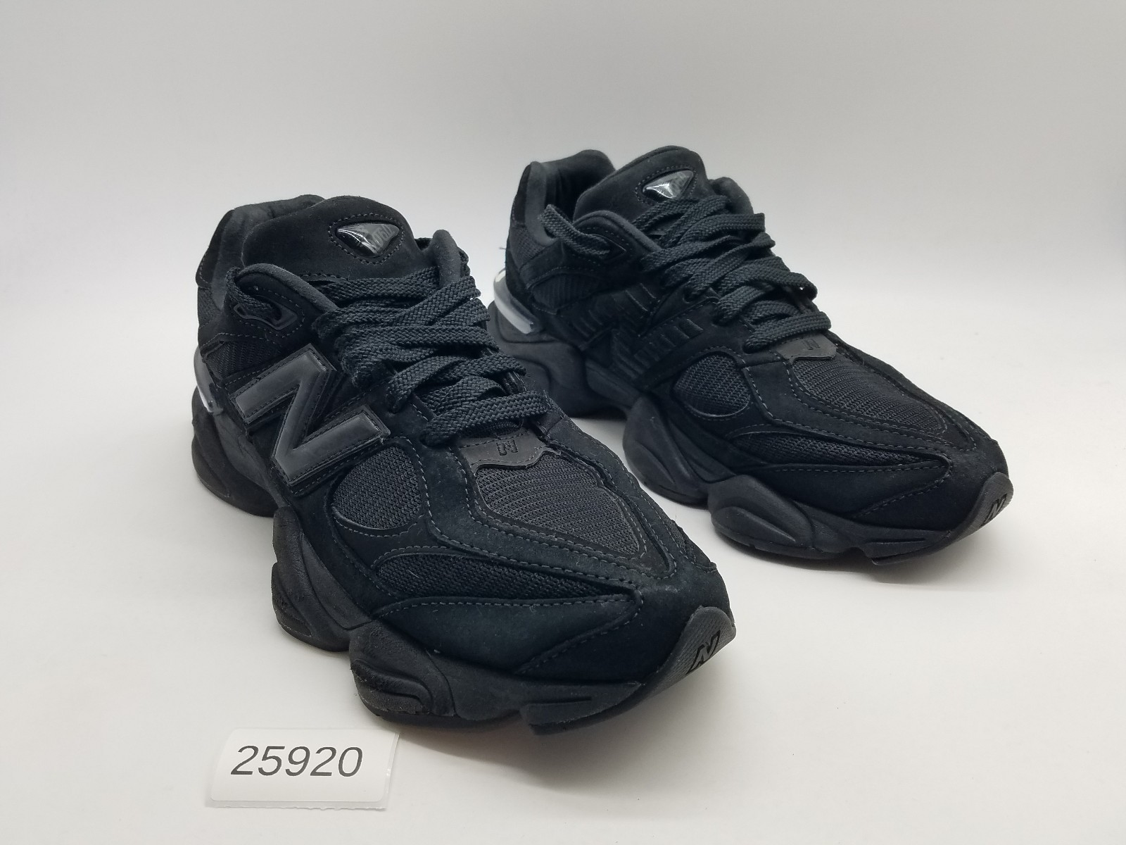 New Balance 9060 Men’s Size 11.5 D (Medium) Sneakers Black