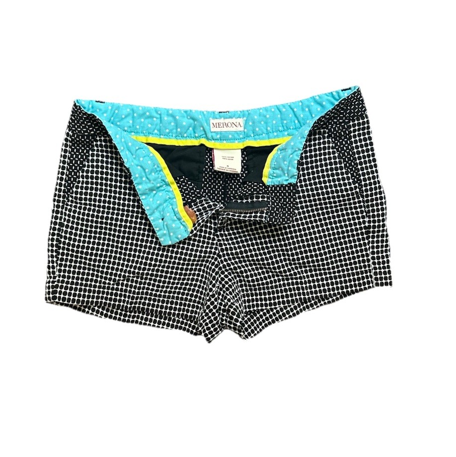 Merona Women’s Shorts Black And White Stitch Design Print Size 4, 100% Cotton