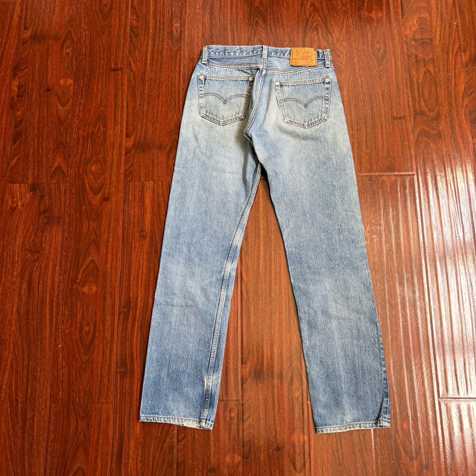 Vintage 90s Levis 501xx Denim Jeans Size 31×32 Made In USA Medium Wash