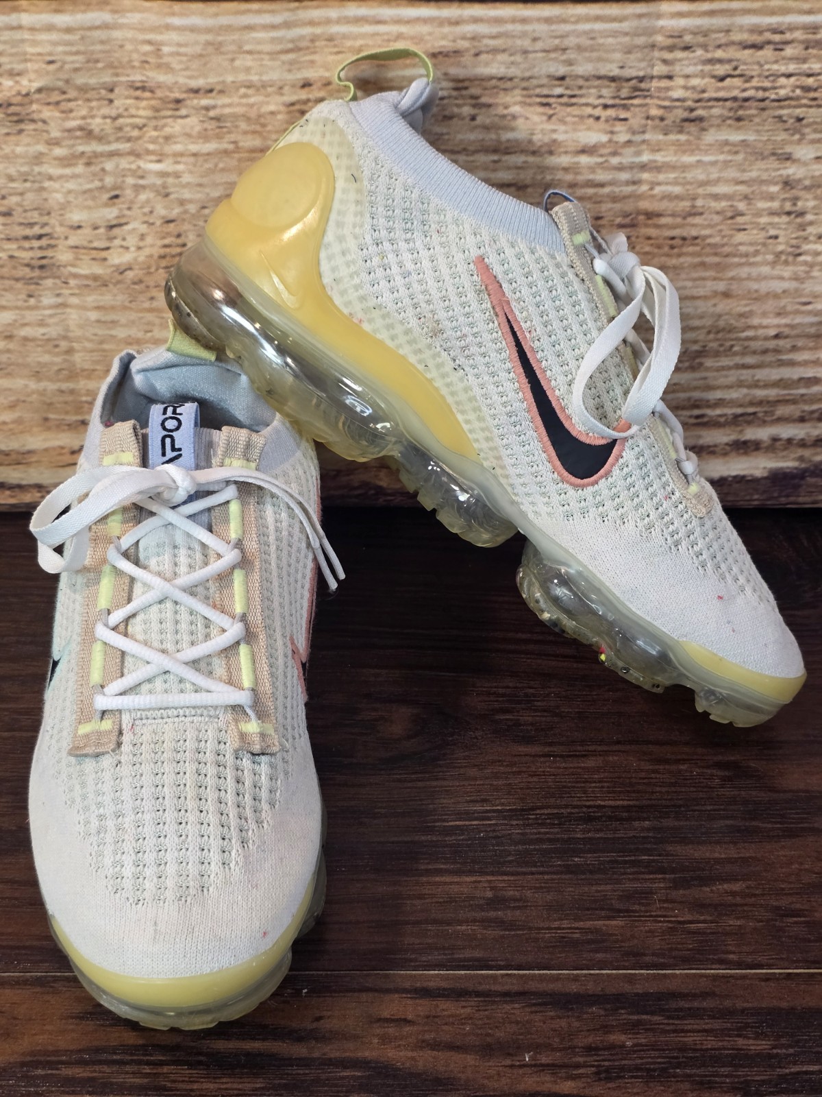 Nike Air Vapormax 2021 Flyknit Mismatched Swoosh (DQ7633-100) Mens Sneakers Sz 7
