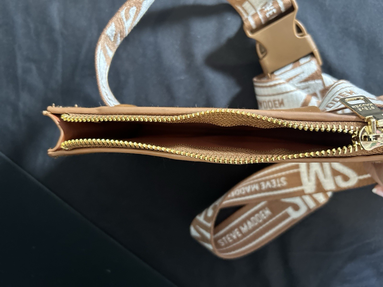 Steve Madden Bwebber Convertible Crossbody Clutch Bag Tan Canvas Logo Strap