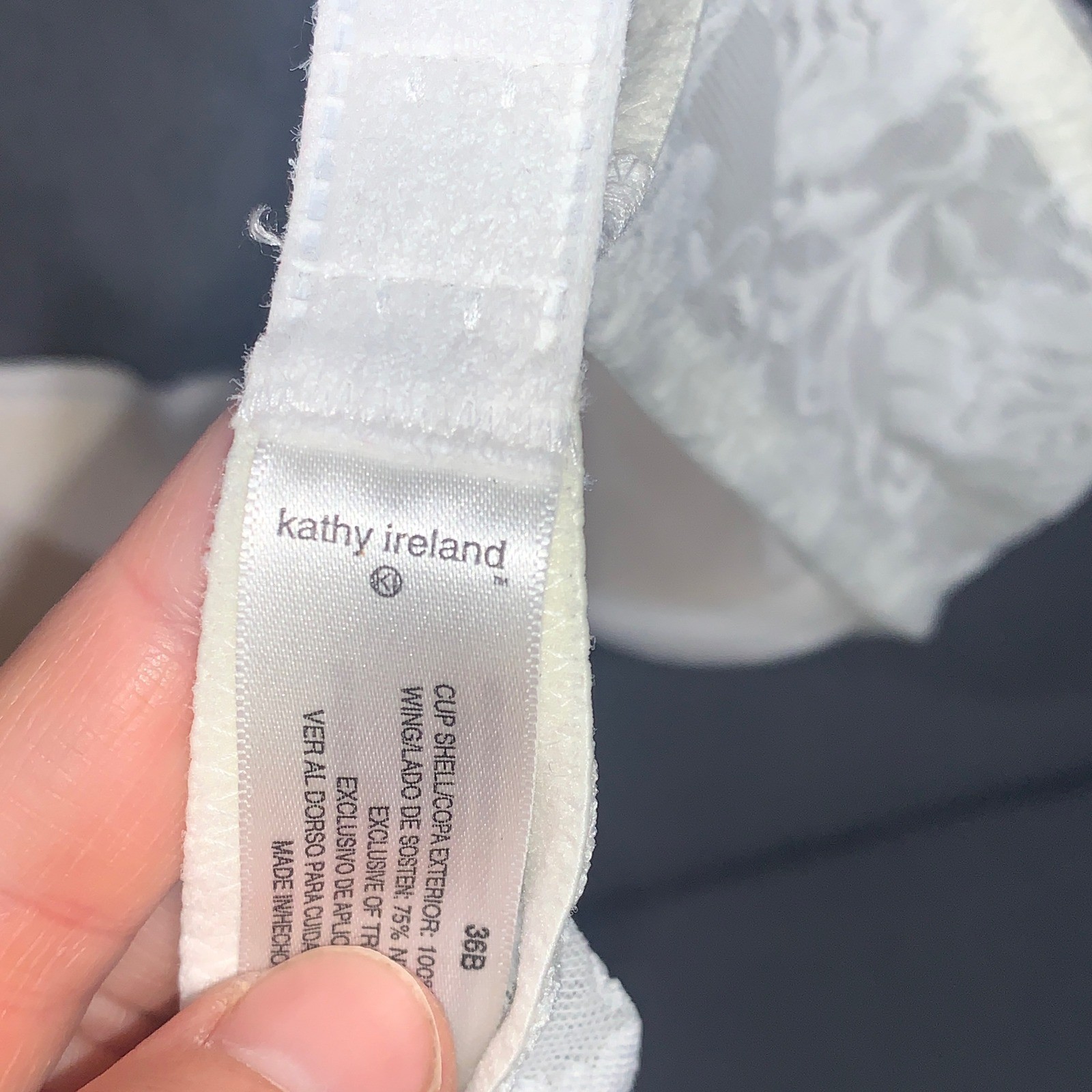 Kathy Ireland Underwire Bra Womens 36B White Lace Satin Bow Lingerie