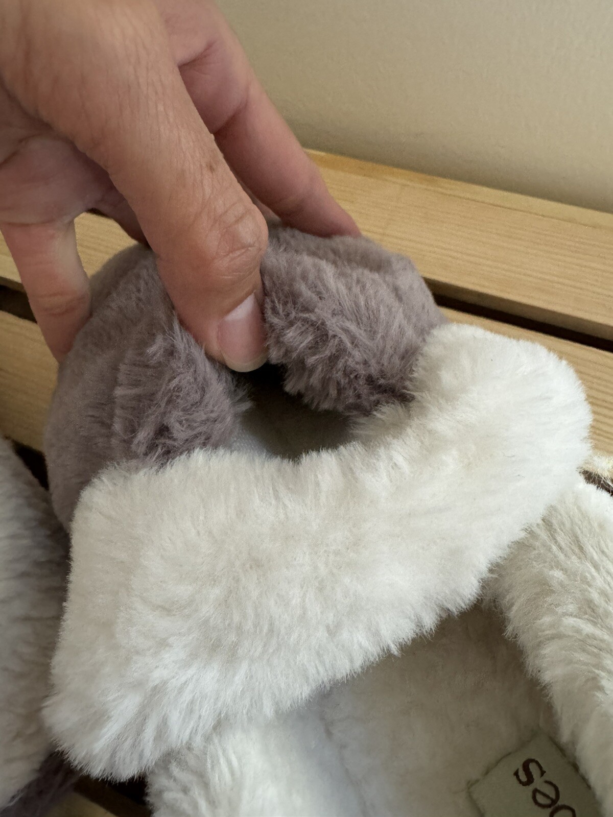SnugToes women’s heated slippers with removable heat pads mocha size 5