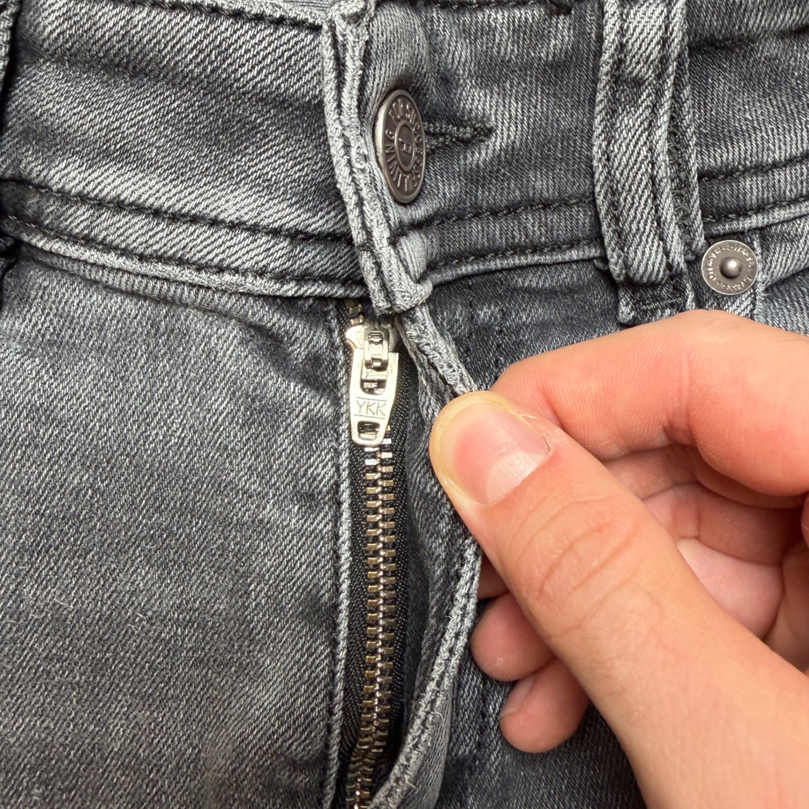 Diesel 1979 Sleenker Jeans Men 28×32 Grey Skinny Fit Stretch Denim Pants 09D42