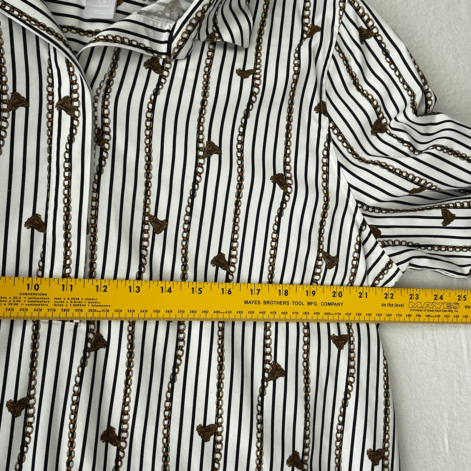 Chico’s Top Women 3.5 XL = 18 Tassel Chain Print No Iron 1/4 Button Tunic Office