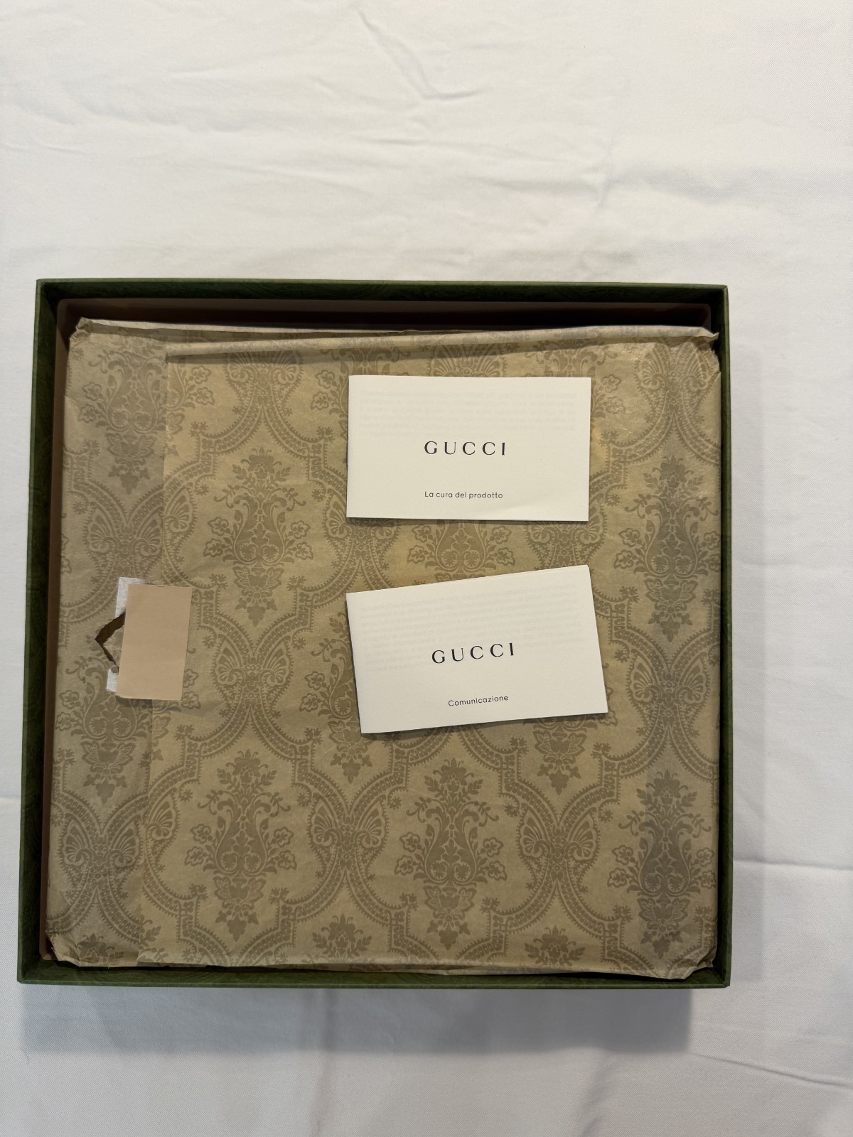 Gucci BRAND NEW Wool Scarf Light Brown ORIGINAL TAGS AND BOX – 48cm x 180cm