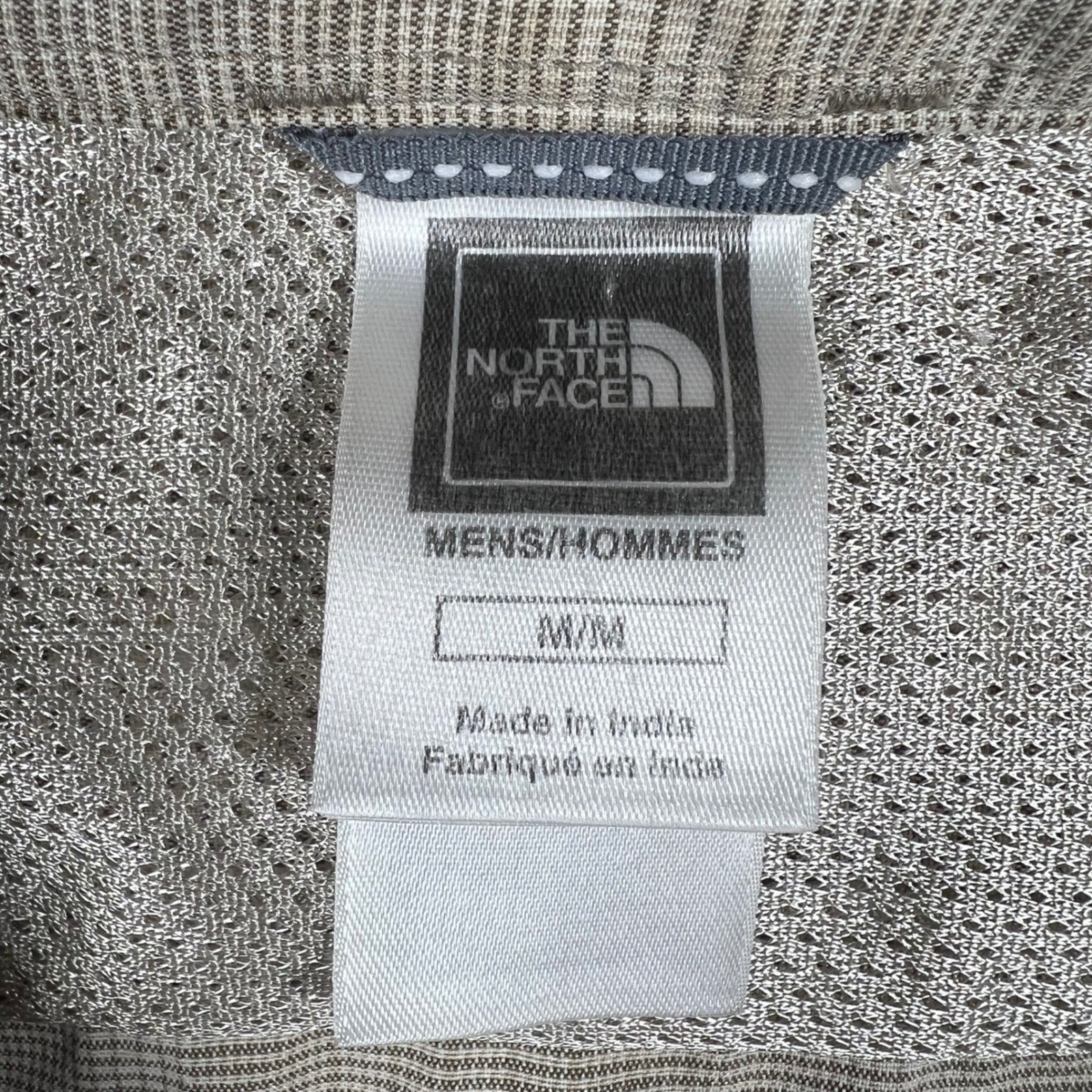 The North Face Mens Tan Plaid Short Sleeve Hiking Shirt Vent Hidden Pocket Med