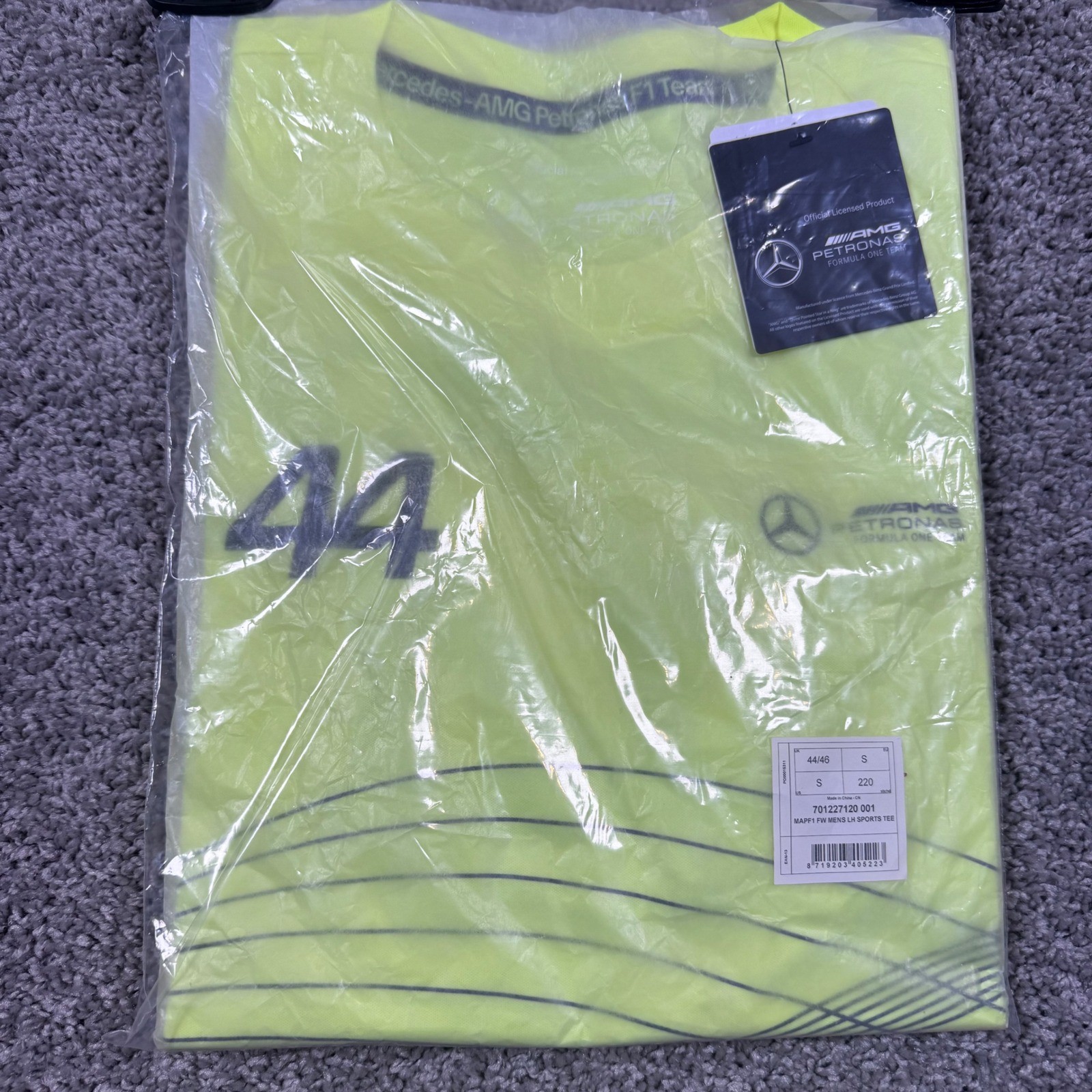 Lewis Hamilton Mercedes-AMG Petronas Sports F1 Tee Mens Neon Yellow Small NEW
