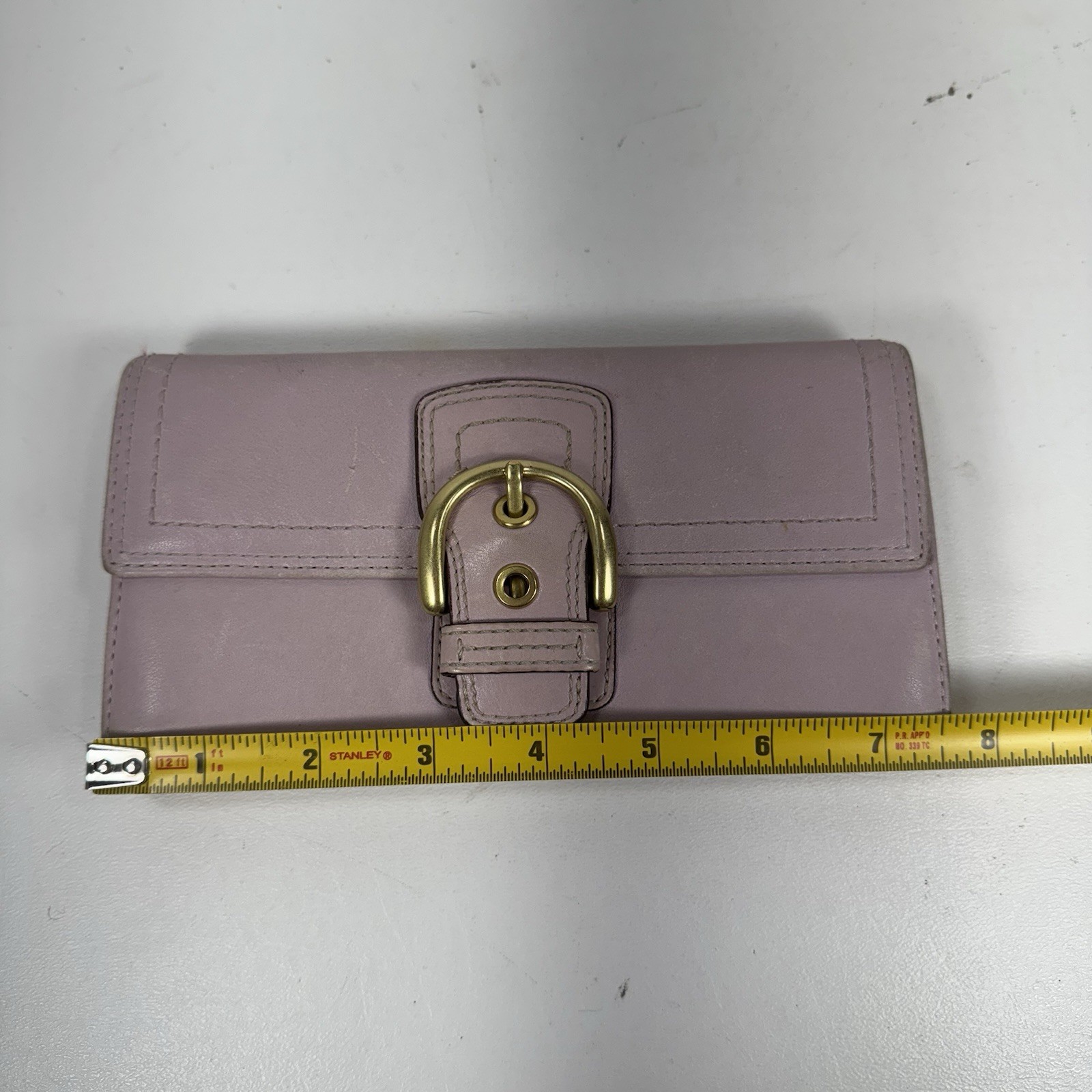 Coach Vintage Soho Purple Lilac Leather Buckle Magnetic Folding Long Wallet