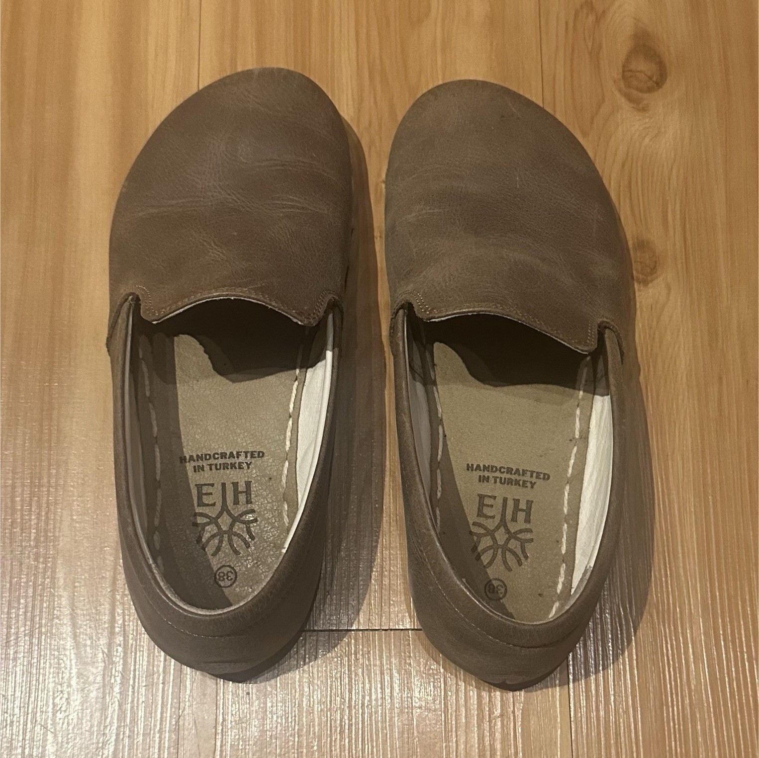 EIH Handcrafted Brown Leather Slip-On Comfort Shoes Women’s 38 Flat