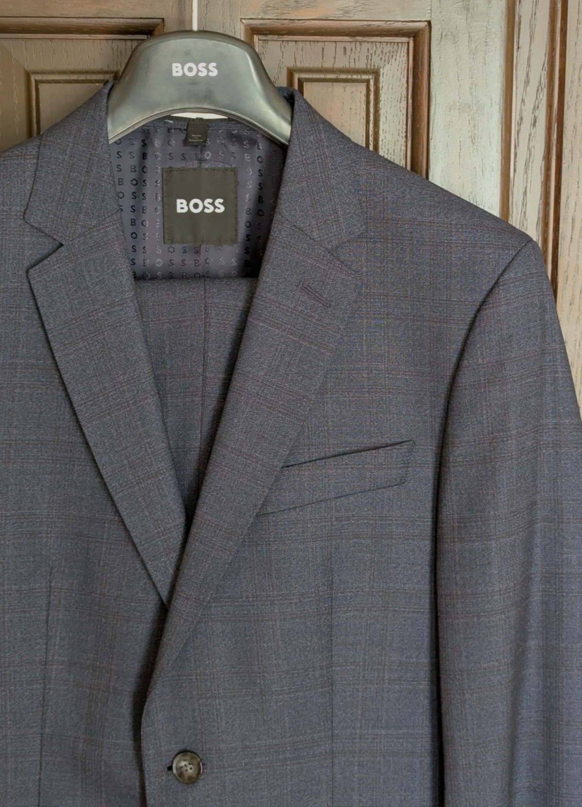 HUGO BOSS Huge 100% Virgin Wool Suit, Blue Plaid, Size 38 R NWOT – $895