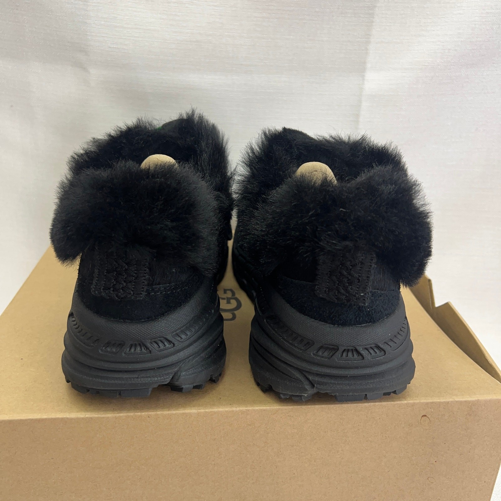 UGG CA805 x BEAMS Black Bear Men’s 9 – Rare Collab, 12×12 Series