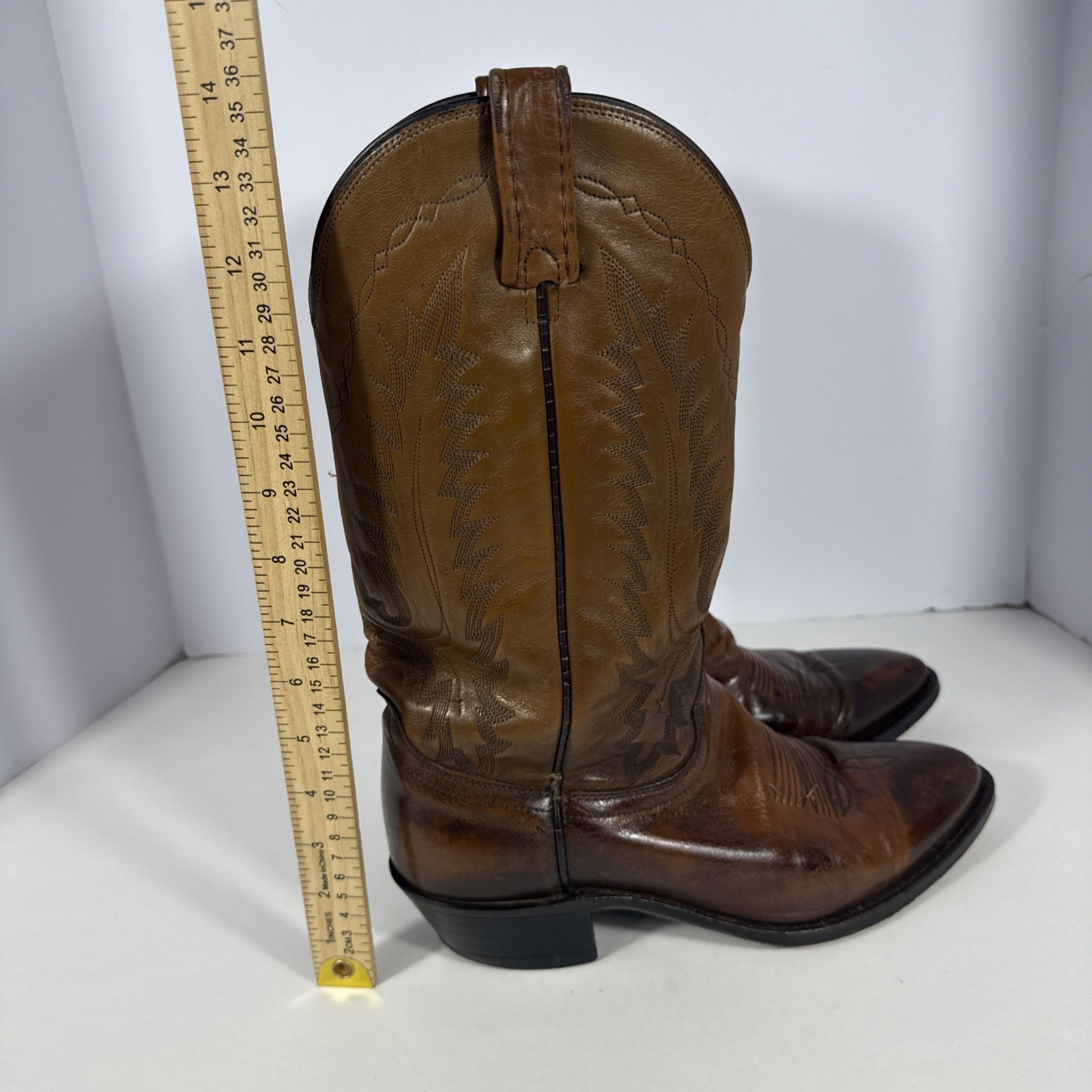 Dan Post Classic Brown Western Cowboy Boots Mens Size 9.5 EW Leather Embroidered