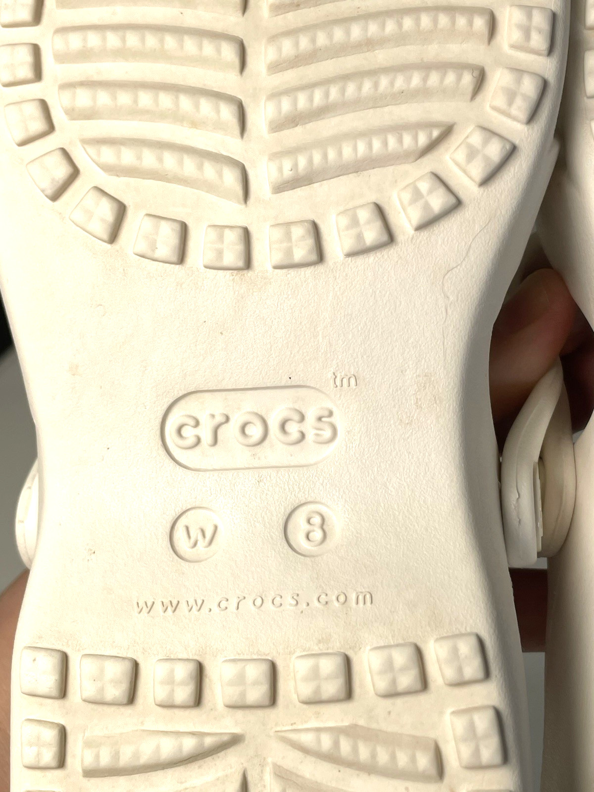 Crocs Women’s 8 Kadee II Strappy Sandals White Casual Flats Shoes Beach Summer