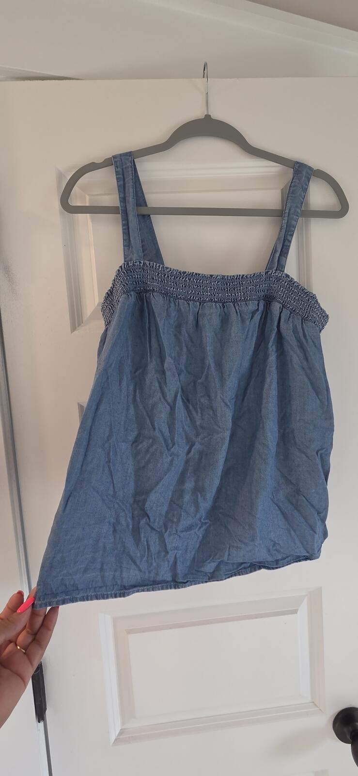 Old Navy Blue Smocked Spaghetti Strap Tank Top Size M