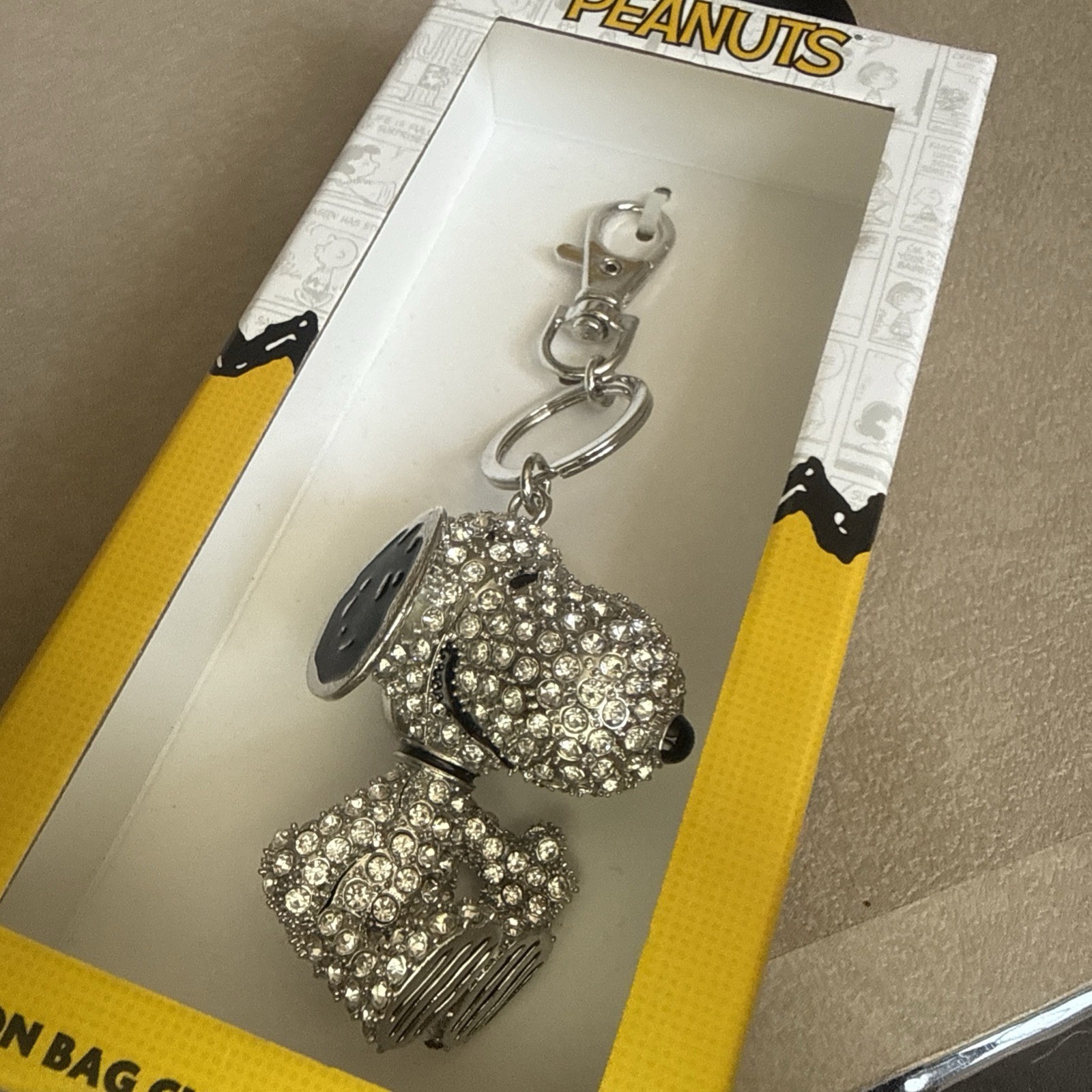 NEW Snoopy Peanuts Pave 3D Crystal Rhinestone Keychain/Clip On Bag Charm BNIB