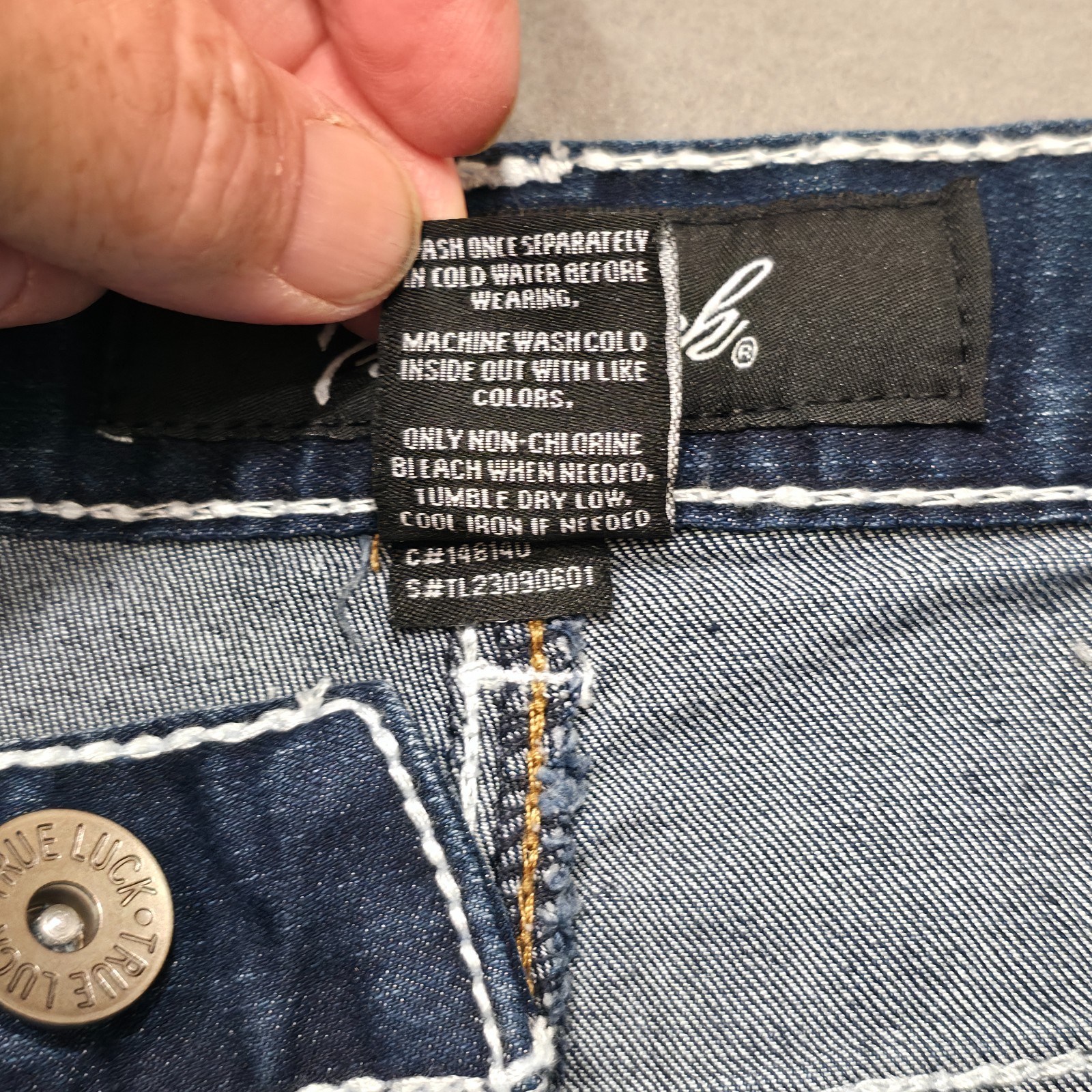 True Luck Men’s Stretch Straight Denim Blue Jeans Size 34×33.5 NWT