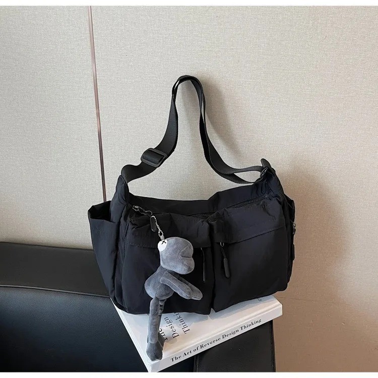 UNIQLO Casual Multi-pocket Messenger Bag Men Women Shoulder Bag Travel Sport Bag