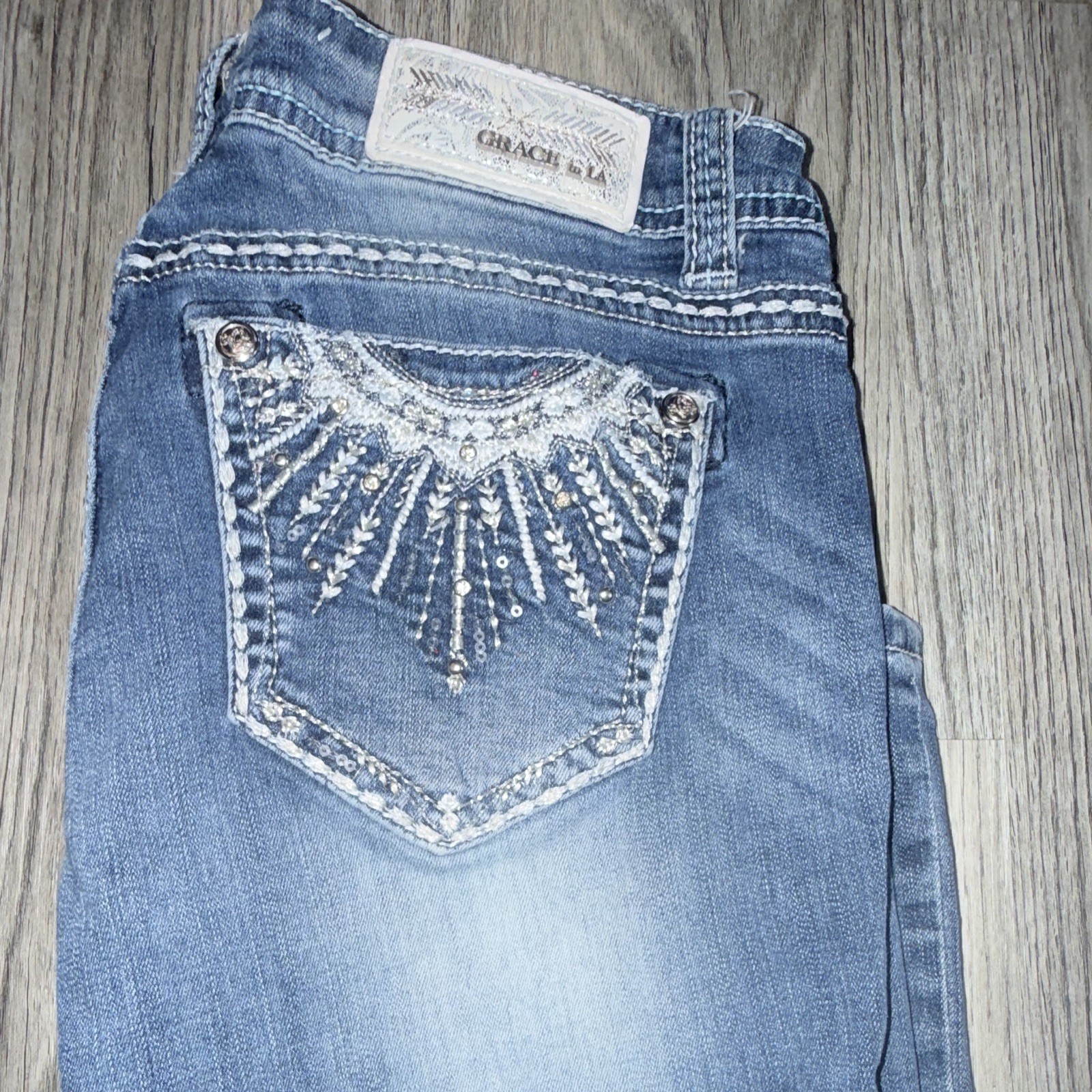 Grace Women’s Medium Wash Blue Skinny Jeans Embroidered Rhinestone 5-Pocket