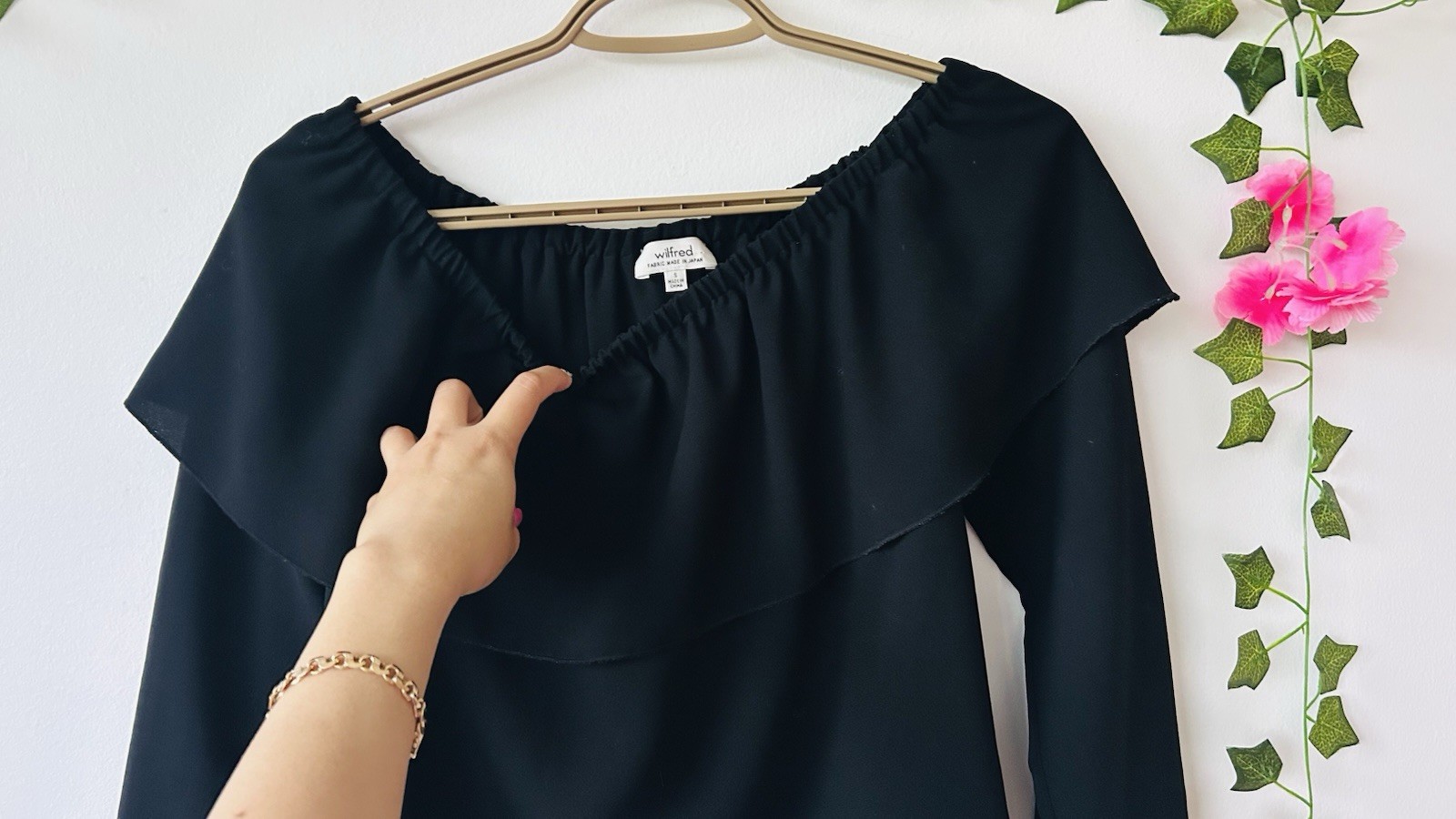 Wilfred Black Off-Shoulder Ruffle Long-Sleeve Top size S