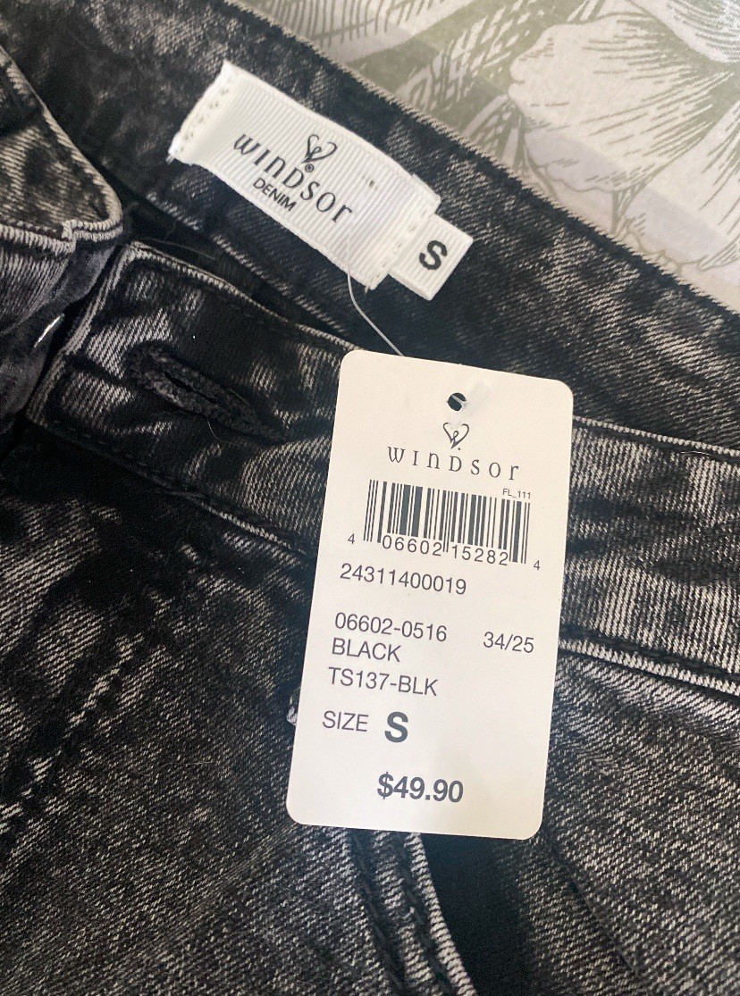 Windsor Women’s Black Acid Wash Wide-Leg Cargo Jeans Size S Stretch
