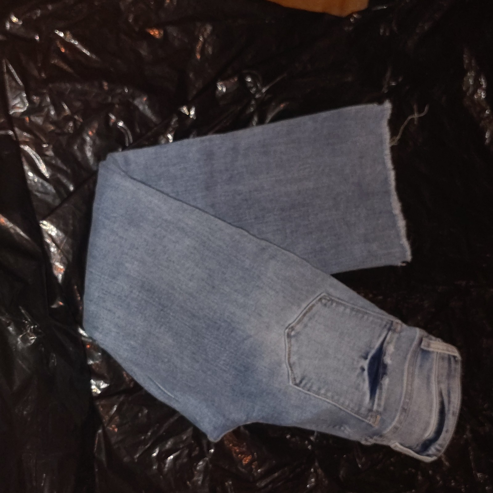 Vervet Women’s Distressed Jeans Light Wash Blue Denim 5-Pocket Button Zip