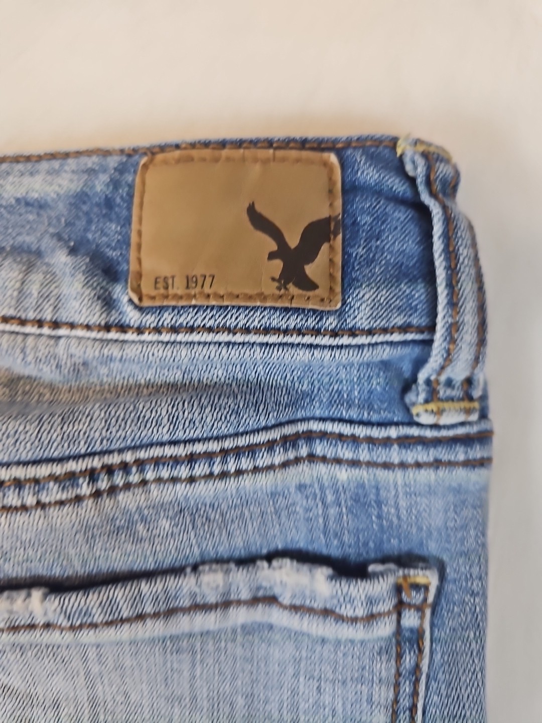 American Eagle Outfitters RN54485 CA 03873 Women’s Jeans Sz 2