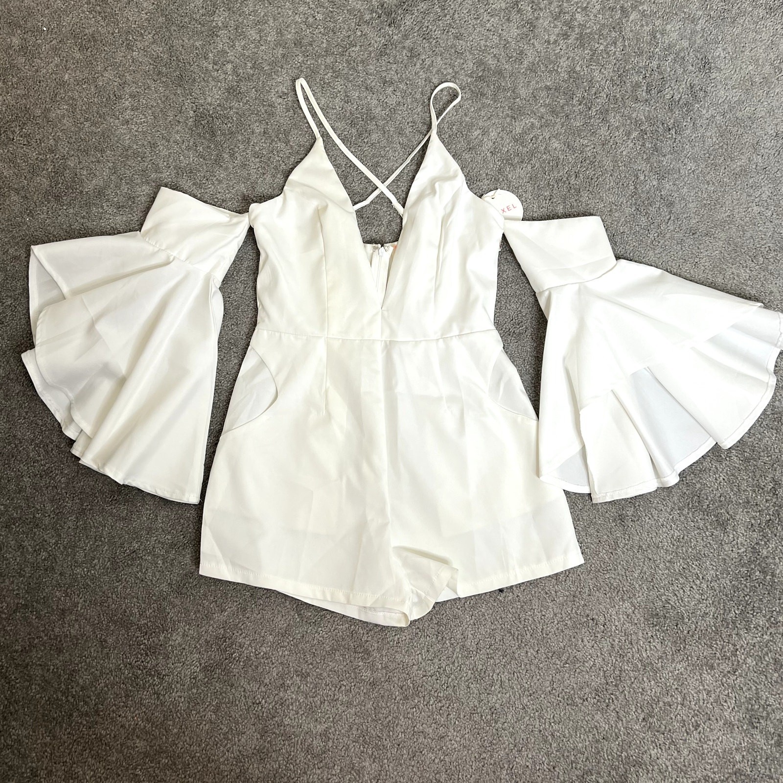 Luxxel White Low Cut Batwing Sleeve Romper