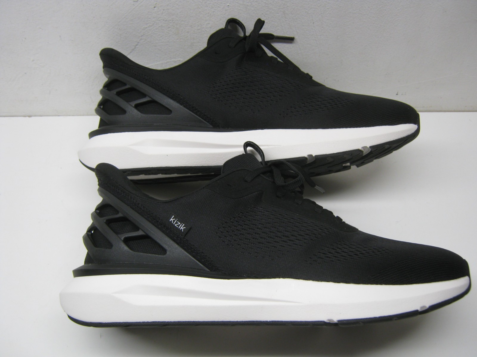 Kizik Athens 2 Black Men’s Athletic Sneaker Sz 14 Hands Free New Without Tags
