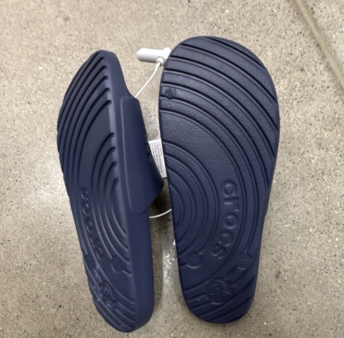 Crocs Women’s Navy Solid Slip-On Slide Sandals Synthetic Upper Logo US 6 W