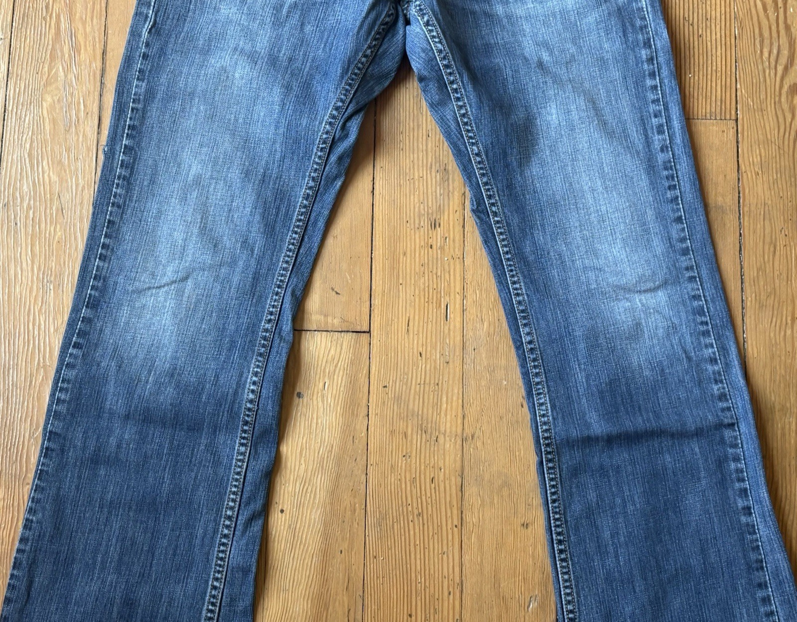 Levi’s 527 Slim Boot Cut Jeans Dark Wash Non Stretch 29×32, Measures 30×32