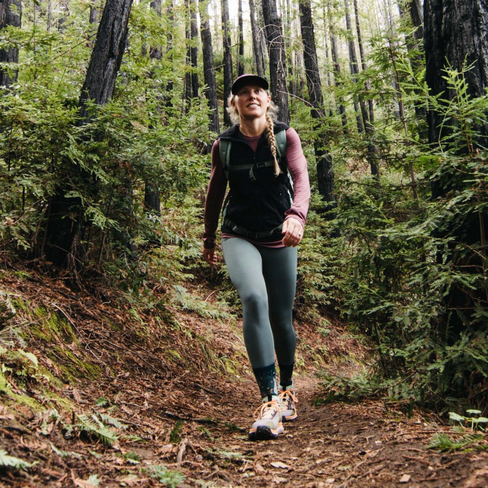DARN TOUGH 5001 Eclipse Women’s Critter Club Micro Crew Lightweight Hiking Bunny