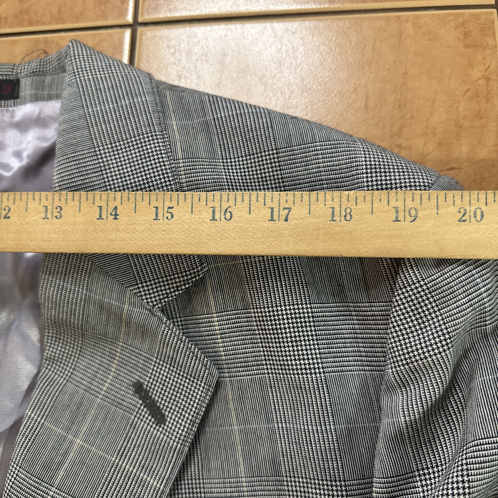 VTG Savile Row Men’s Wool Blend 2-Button Suit Gray Glen Plaid 44R Pants 38 x 32