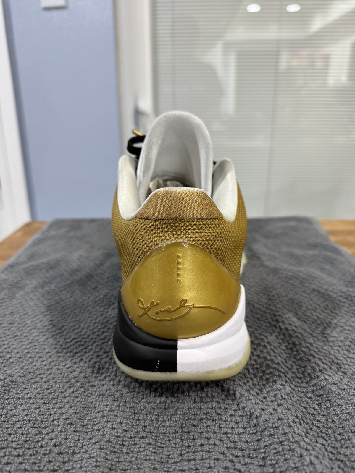Nike Zoom Kobe 5 Protro Big Stage White/Metallic Gold/Black CT8014-100 2020