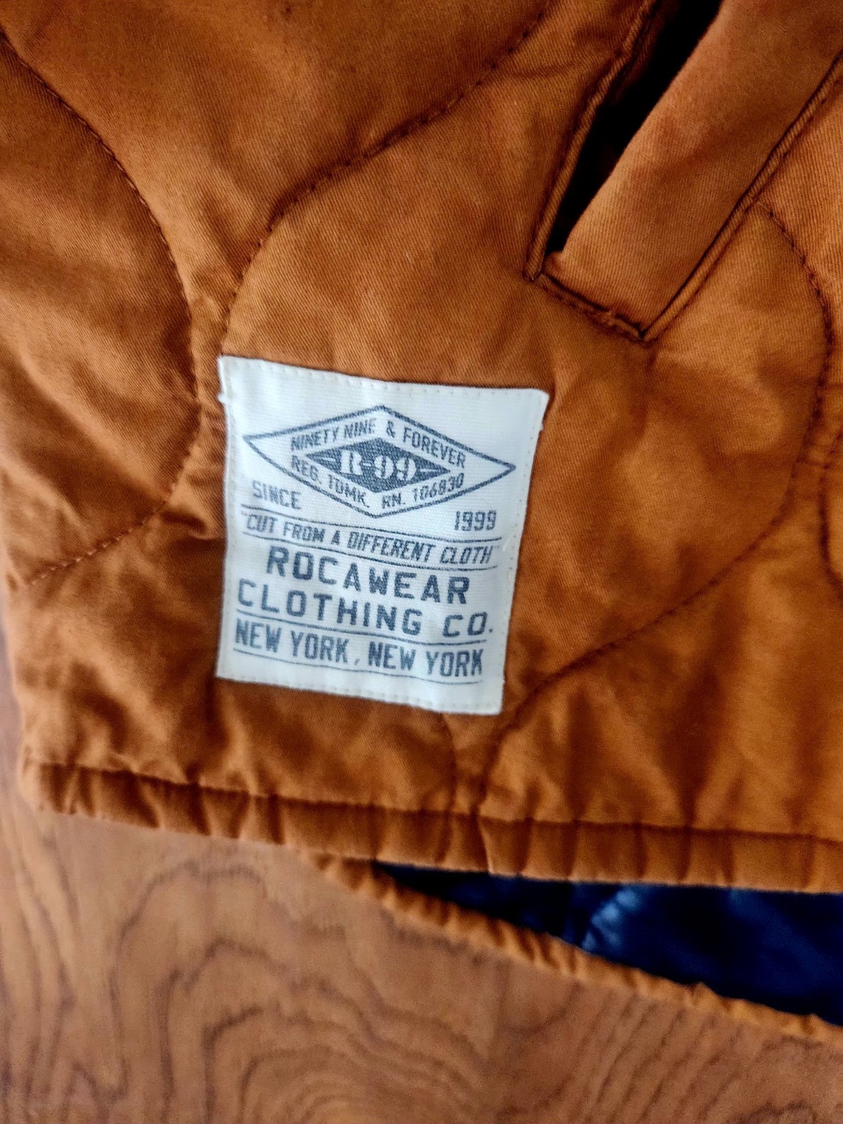 Rocawear Men’s Quilted Zip Lined Vest Stand-Up Collar Brown/Blue 2XL