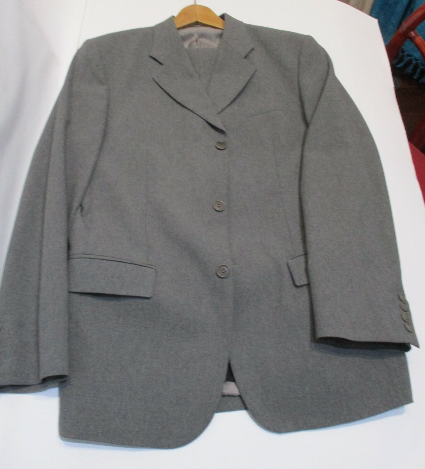 men’s suit UNITED COLOR OF BENETTON grey