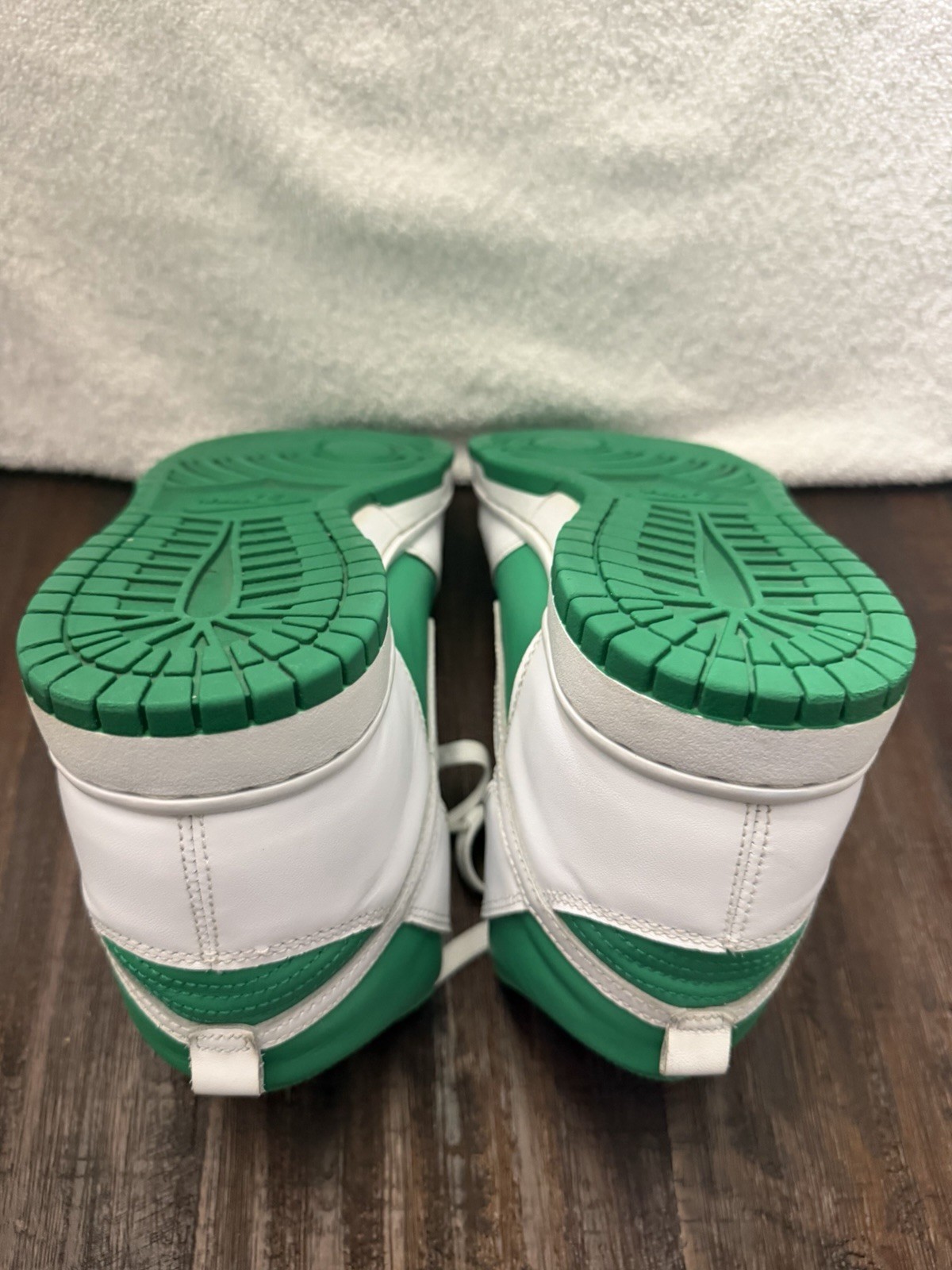 Size 10 – Nike Dunk High White Stadium Green