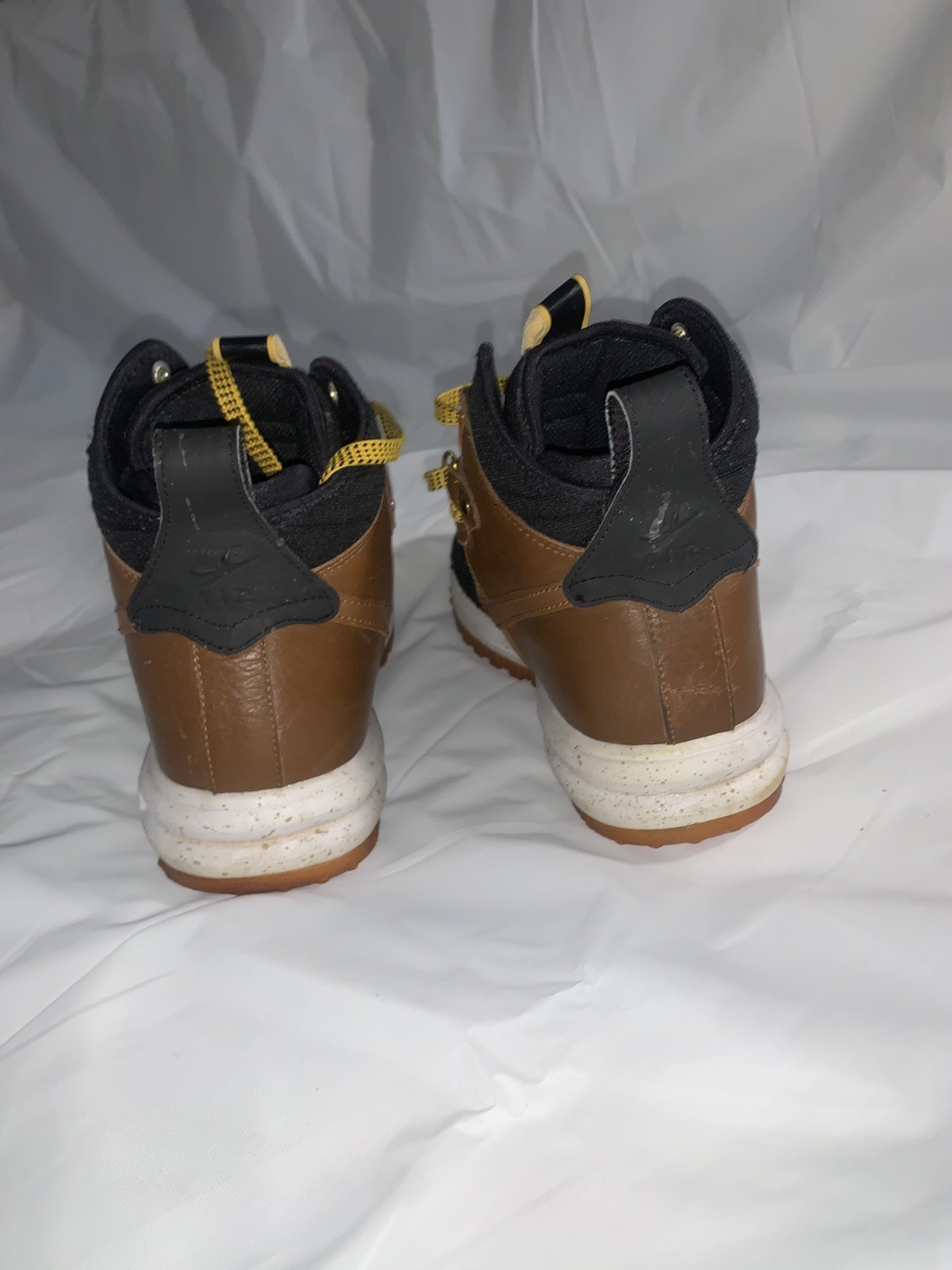 Size 10 – Nike Air Force 1 07 LV8 High Black