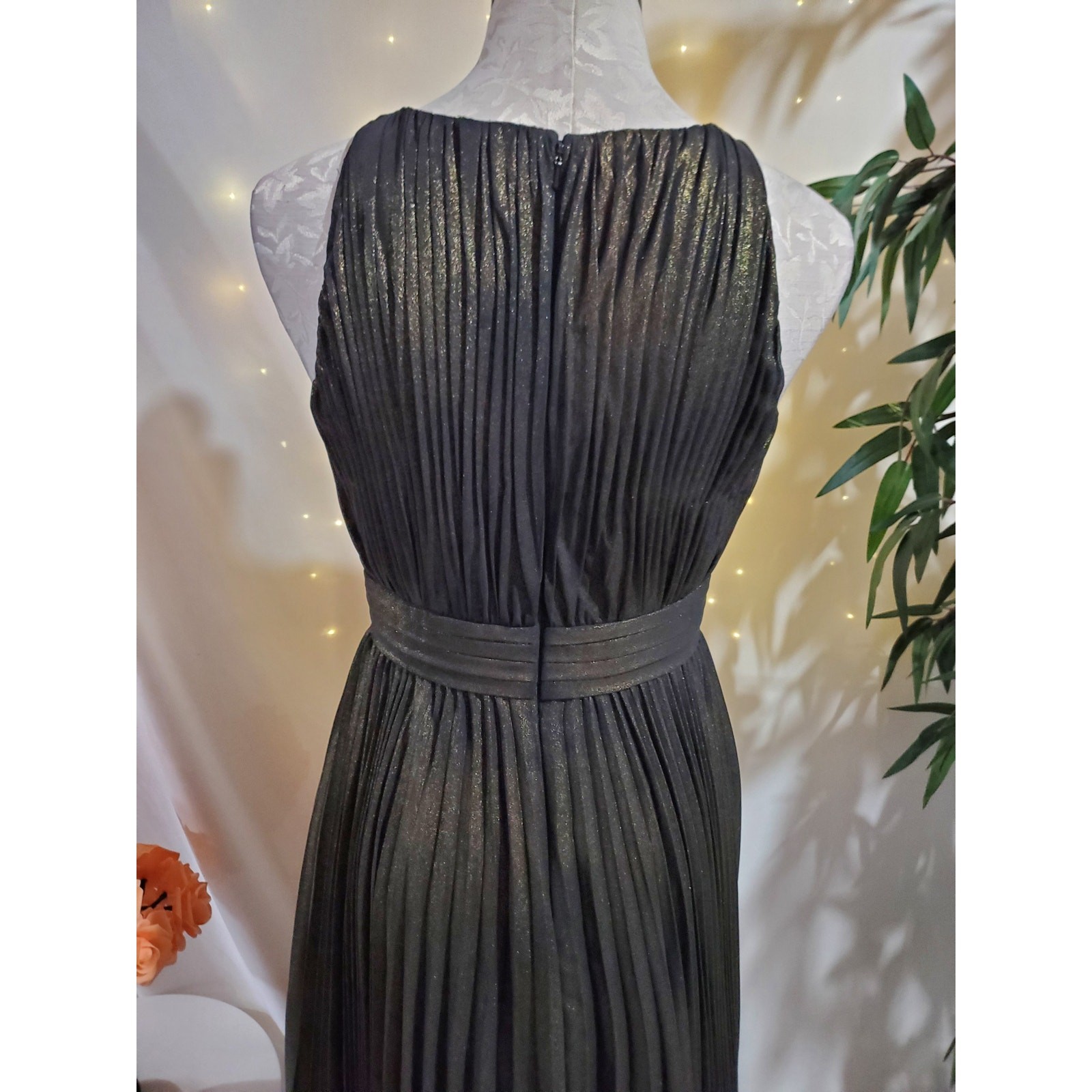 Aidan Mattox Foiled Chiffon Metallic Pleated Formal Gown Size 2 Wedding Event