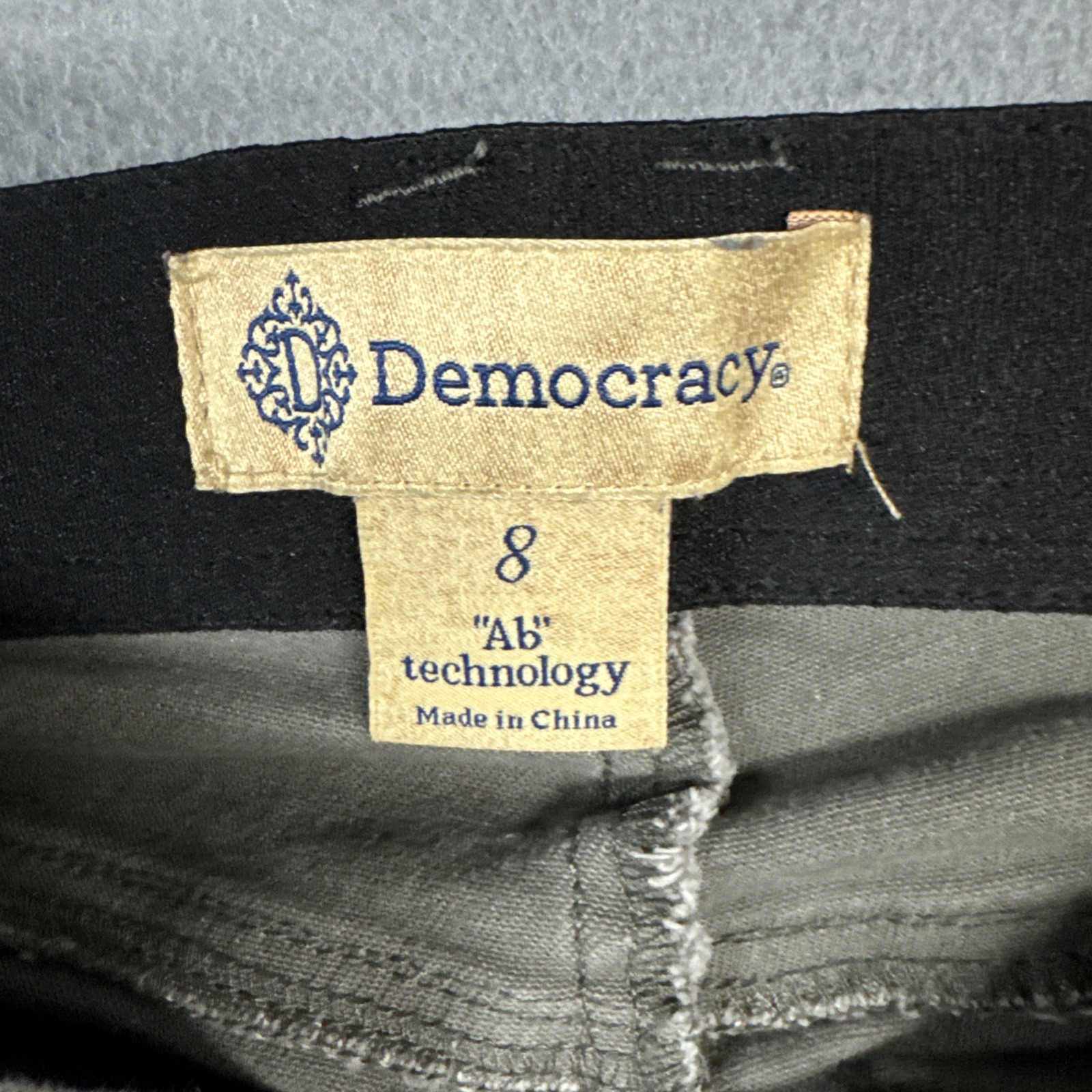 Democracy Jeans Womens 8 Gray Green Straight Frayed Ab Technology Stretch Cotton