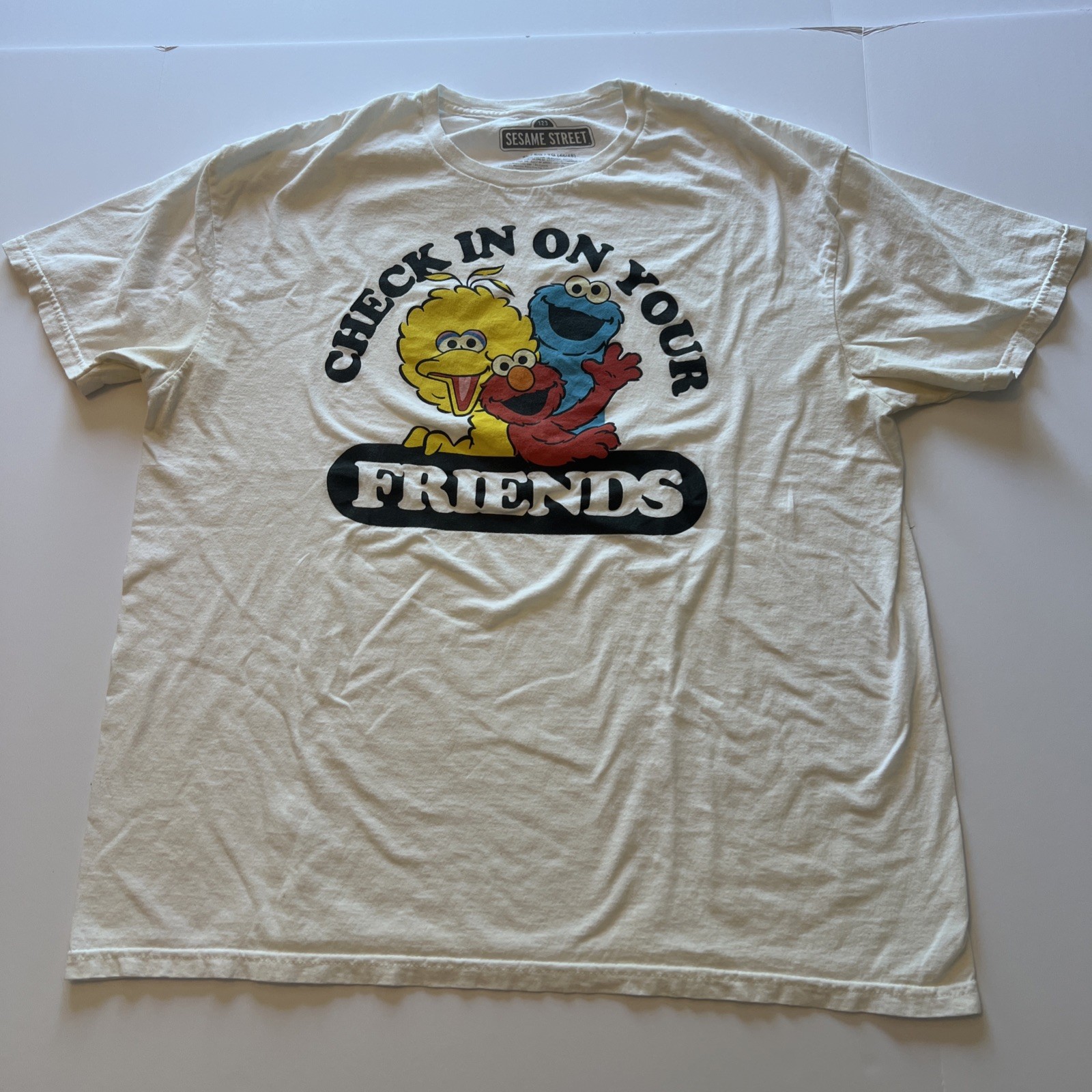 Sesame Street Check On Your Friends Graphic T Shirt Mens XL White Short Sleeve