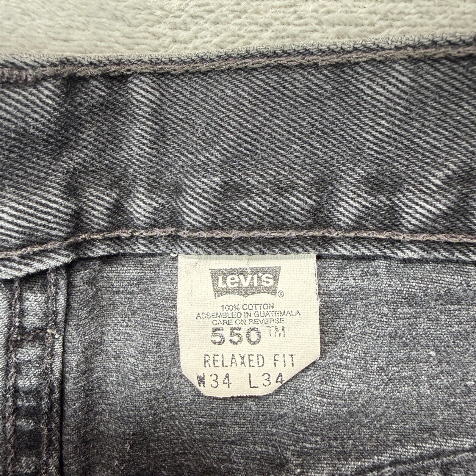 Vintage Levi’s 550 Jeans Mens 34×34 Black Relaxed Fit Tapered Leg 90s Streetwear
