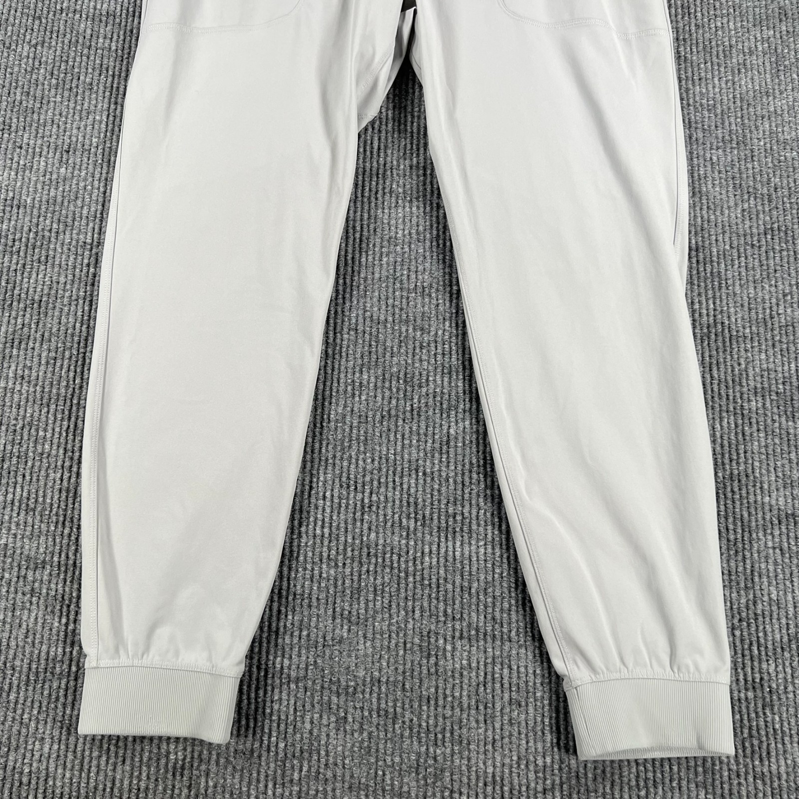Lululemon Jogger Pants Mens Size Large Gray Active Drawstrings Pockets Casual