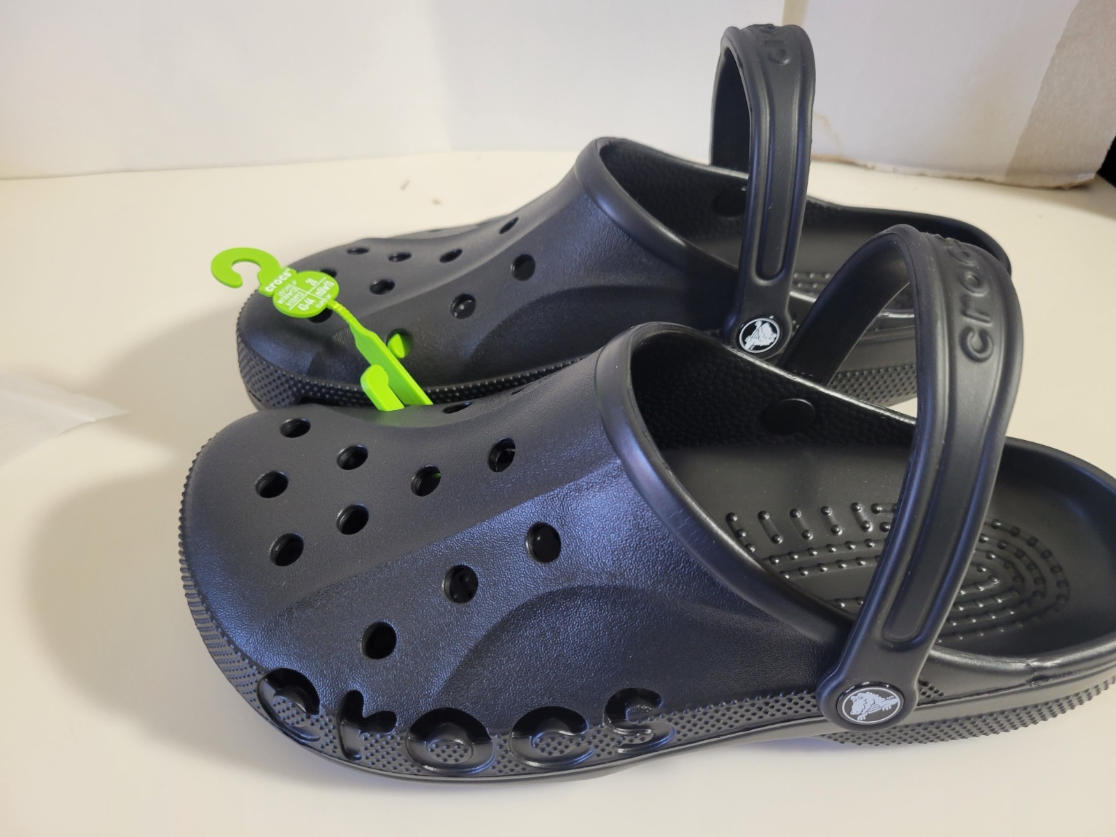 Crocs Men’s Women’s Shoes Baya Clogs M7/W9 Slip On Black Unisex 10126-001